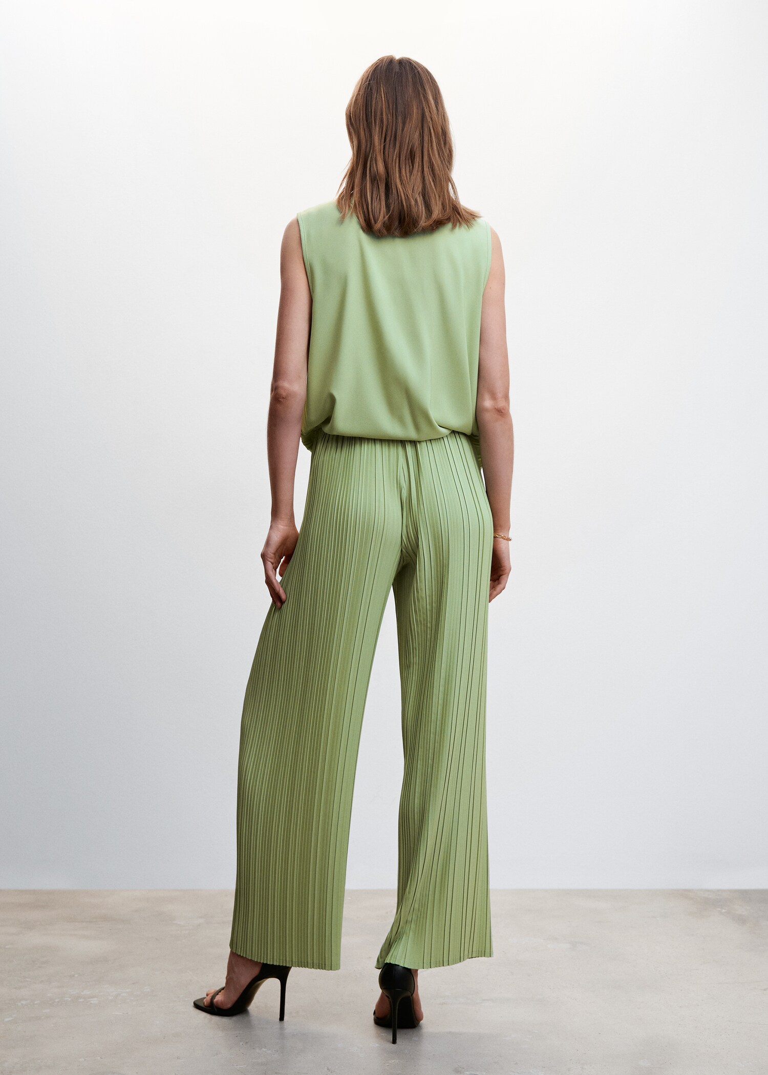 Pleated wideleg trousers - Reverse of the article
