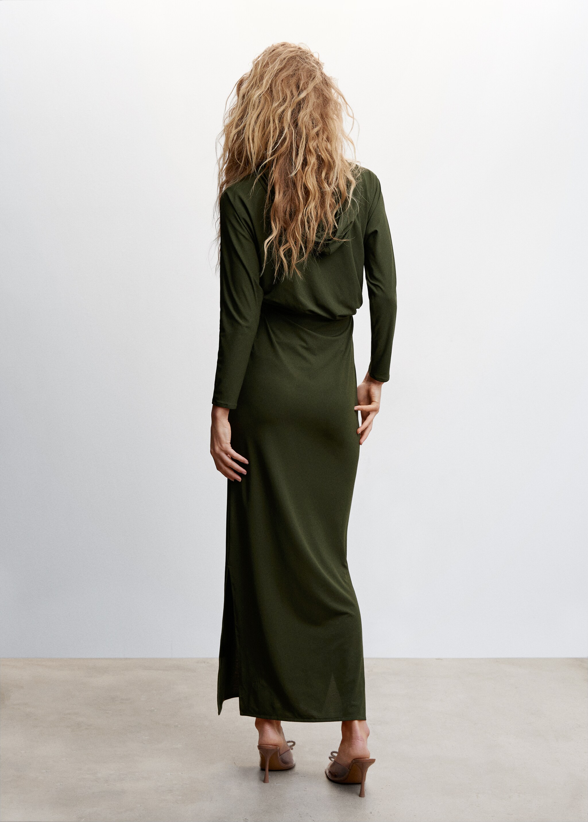 Hooded long dress - Reverse of the article