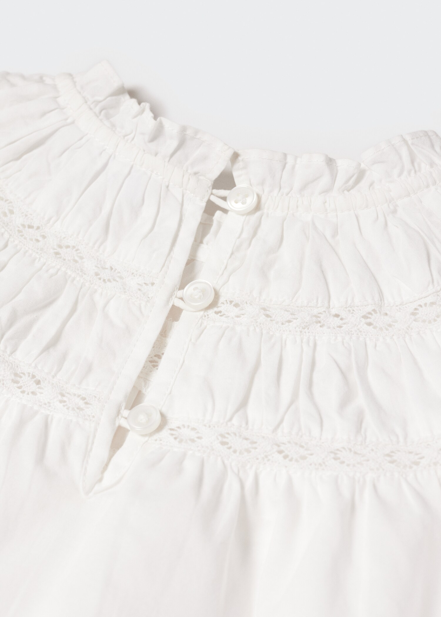 Embroidered details blouse - Details of the article 0