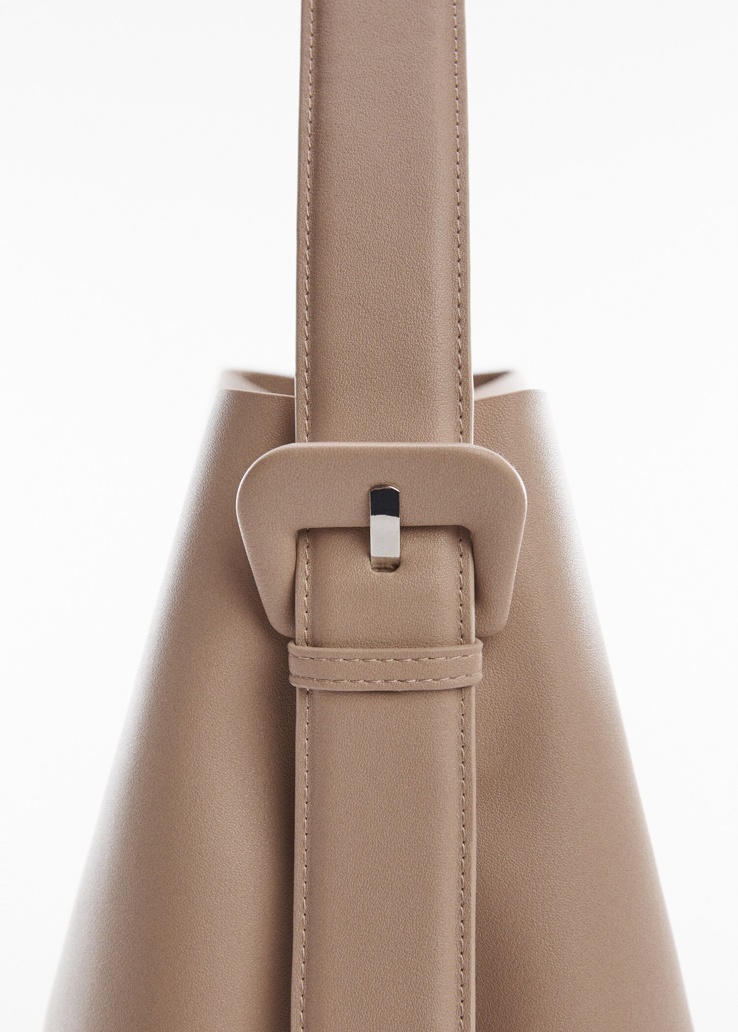 Shopper bag with buckle - Details of the article 1