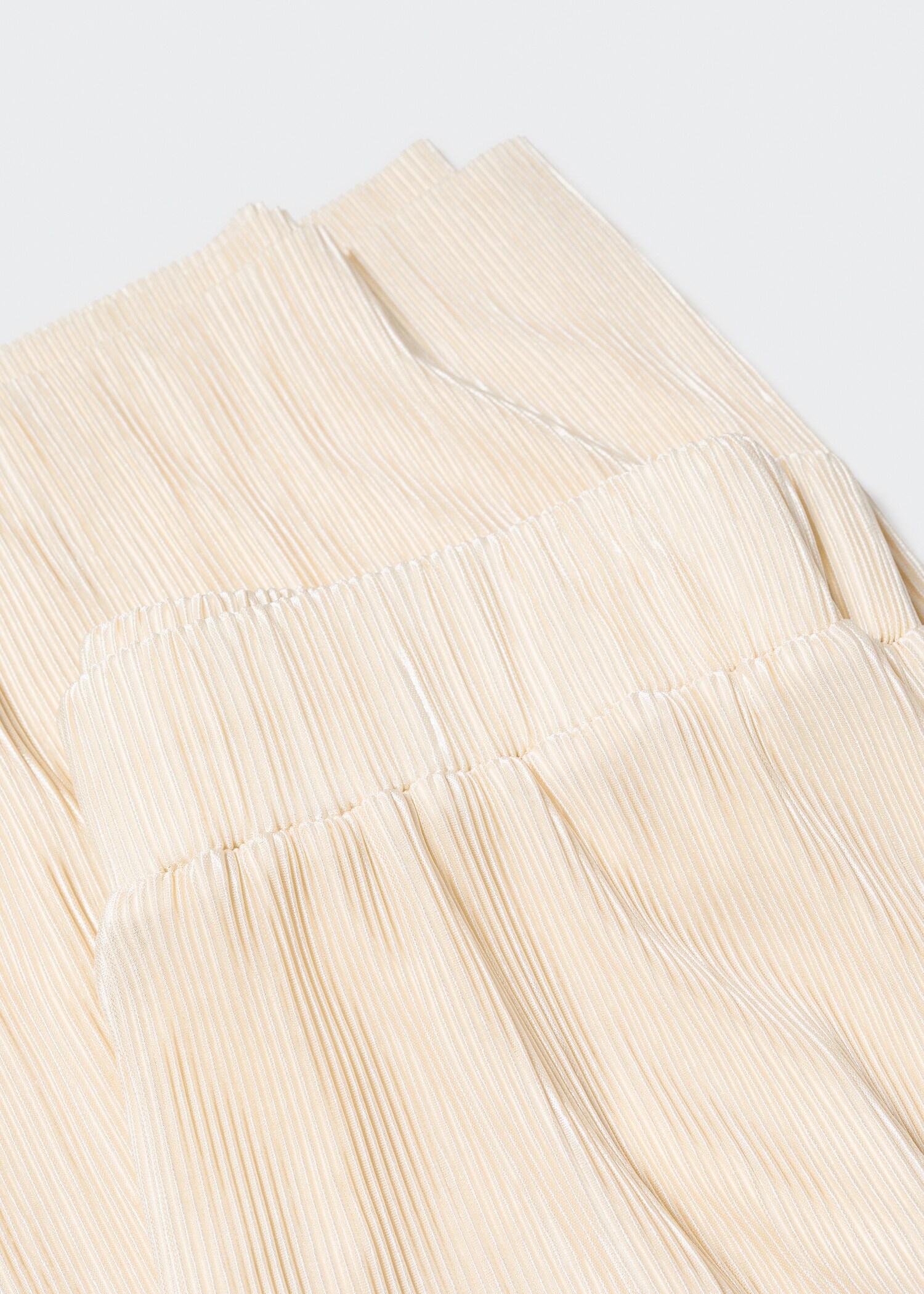 Pleated palazzo trousers - Details of the article 8