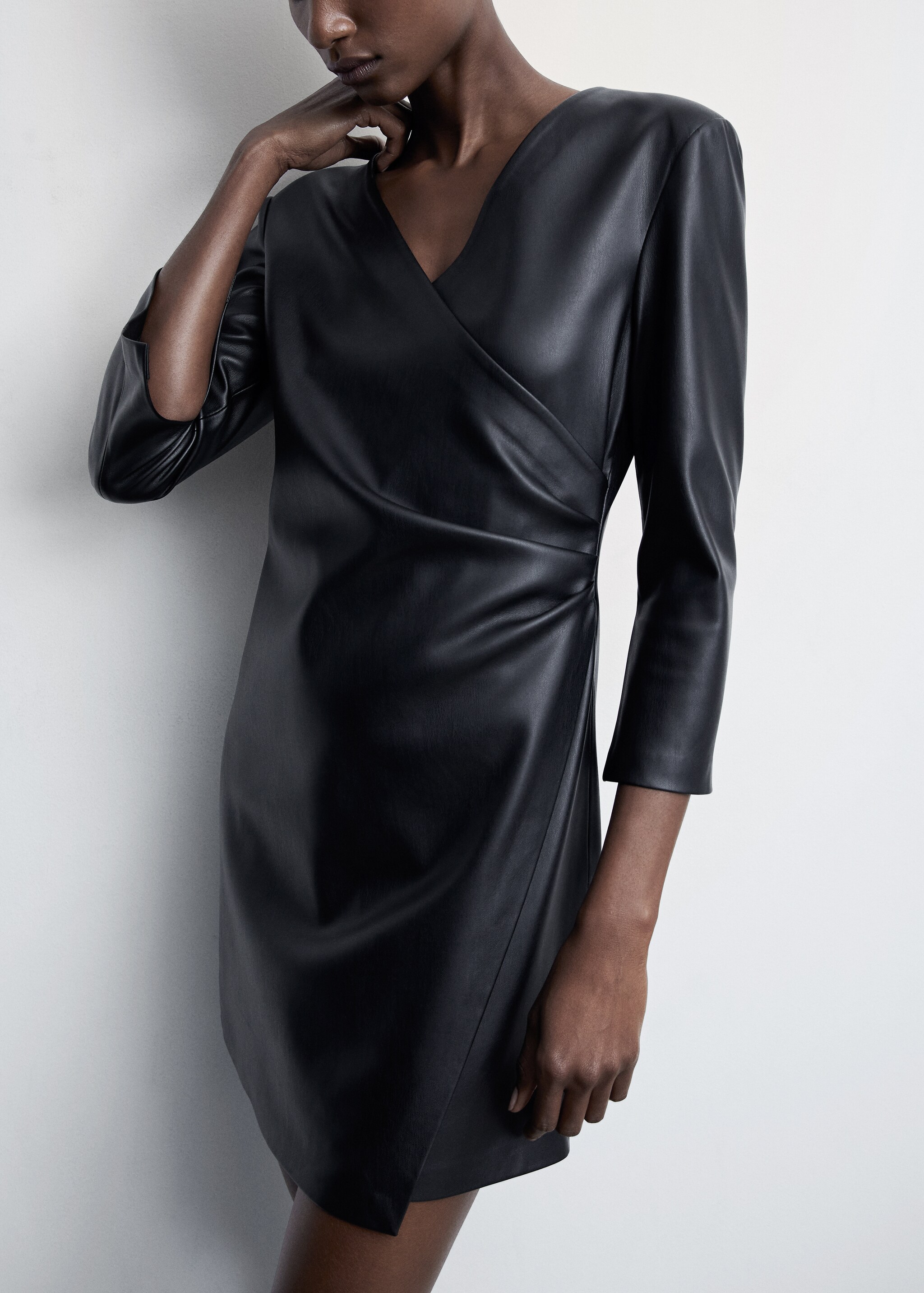 Leather-effect wrap dress - Details of the article 6
