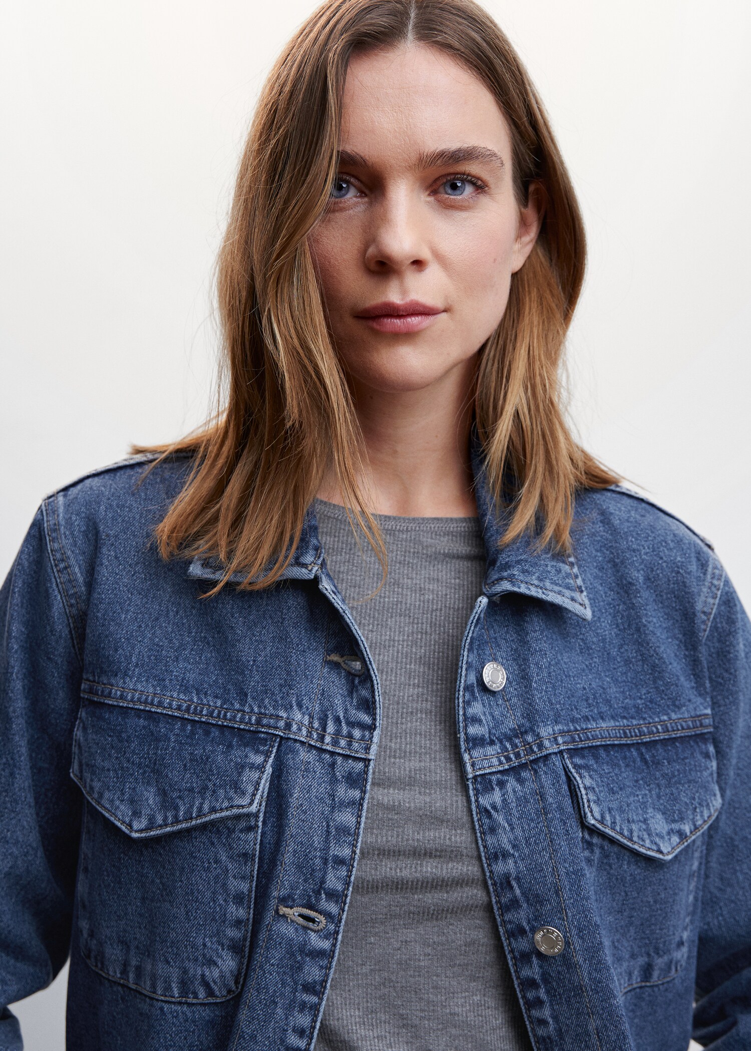 Denim jacket with belt - Details of the article 1