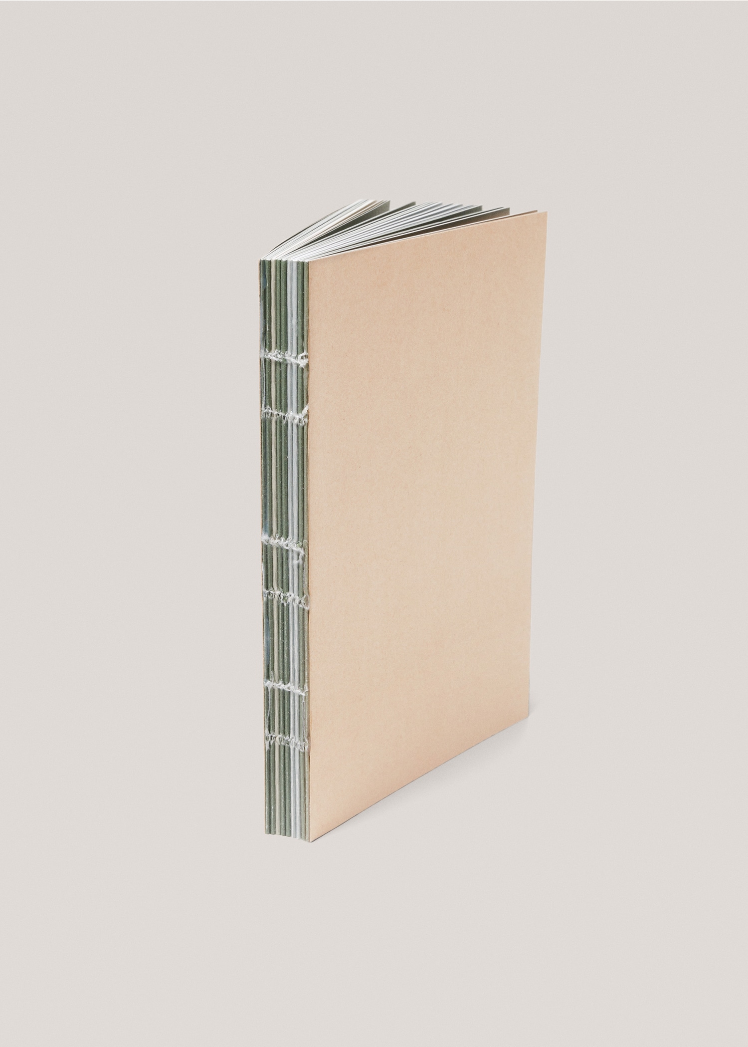 Farbiges Notizbuch 18 x 13 cm - Detail des Artikels 1
