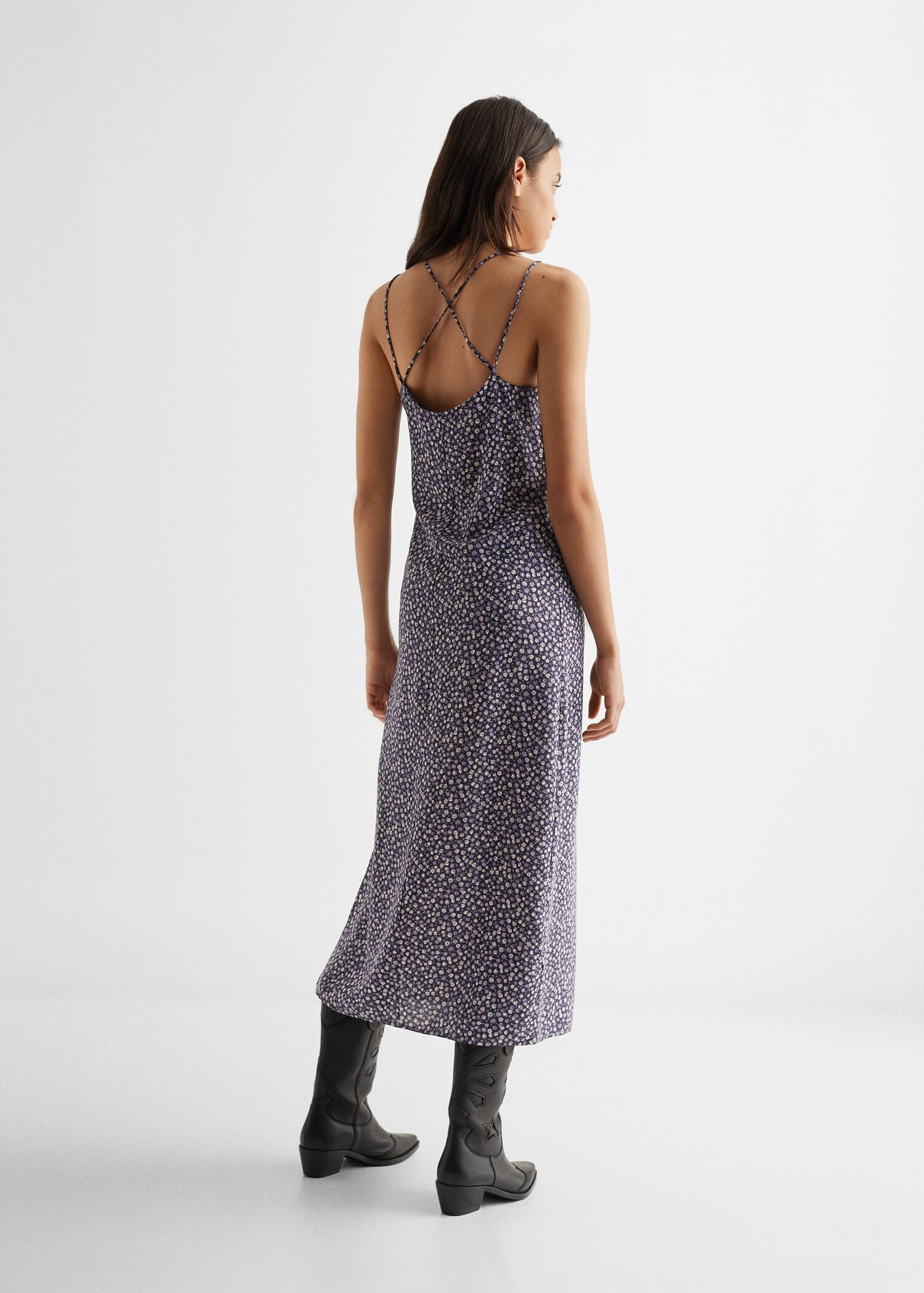 Kleid mit Blumenmuster - Rückseite des Artikels