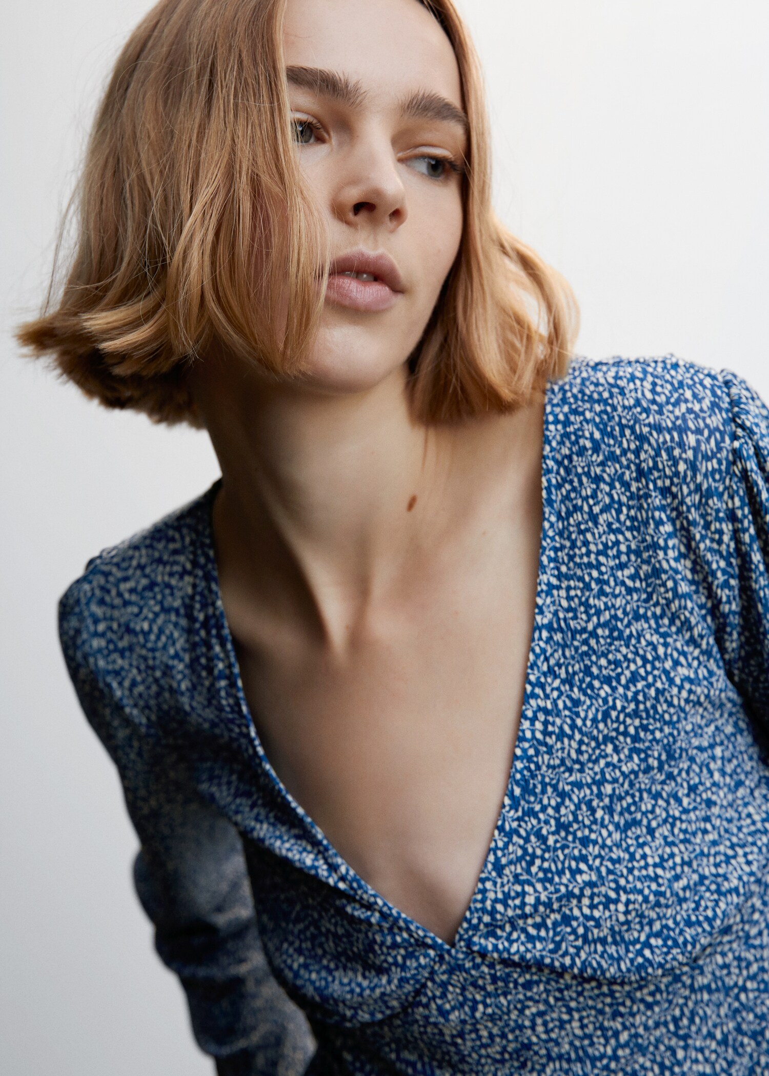 Blouse col en V - Détail de l'article 1