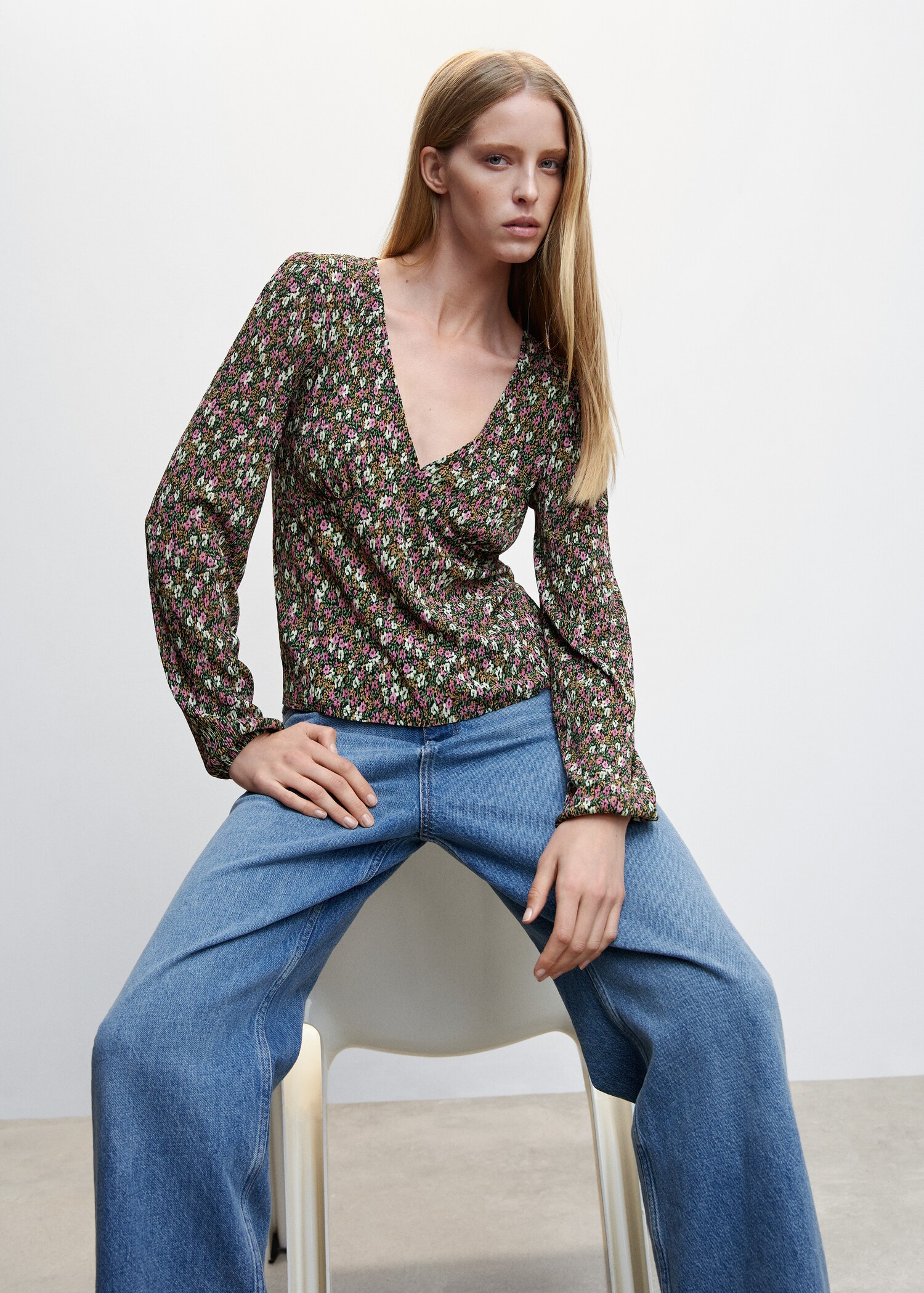 Blouse col en V - Détail de l'article 2