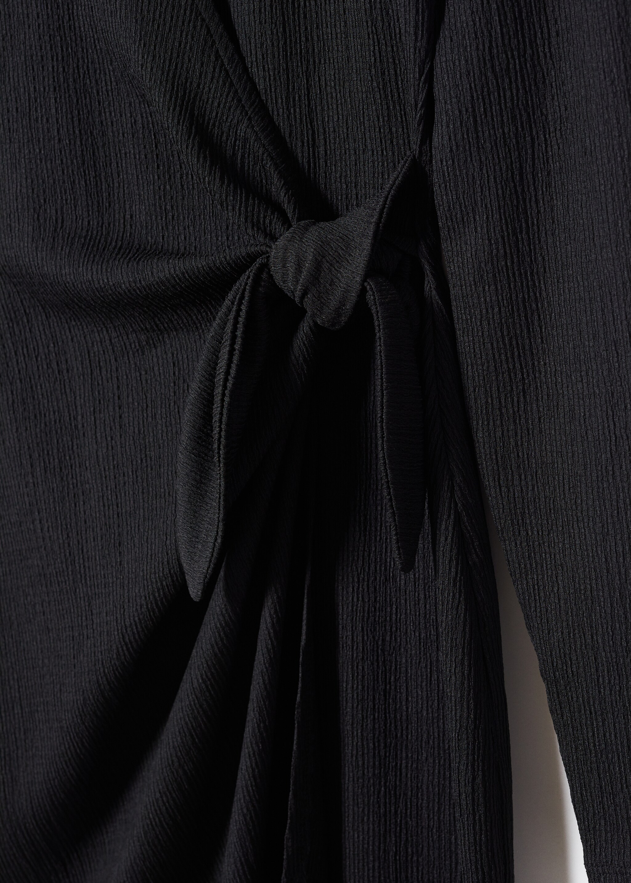 Bow wrap dress - Details of the article 8