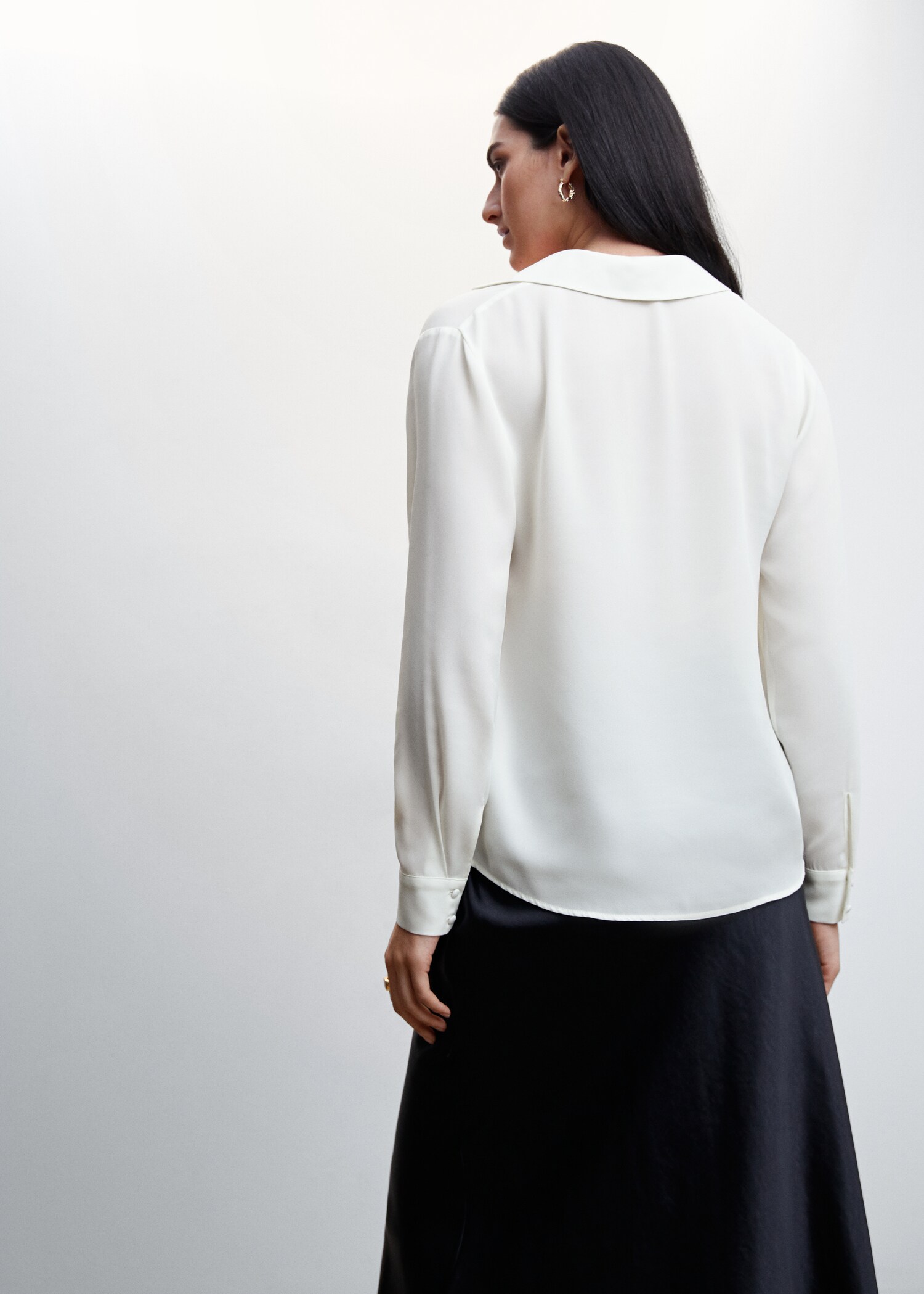 Blusa cuello drapeado - Reverso del artículo