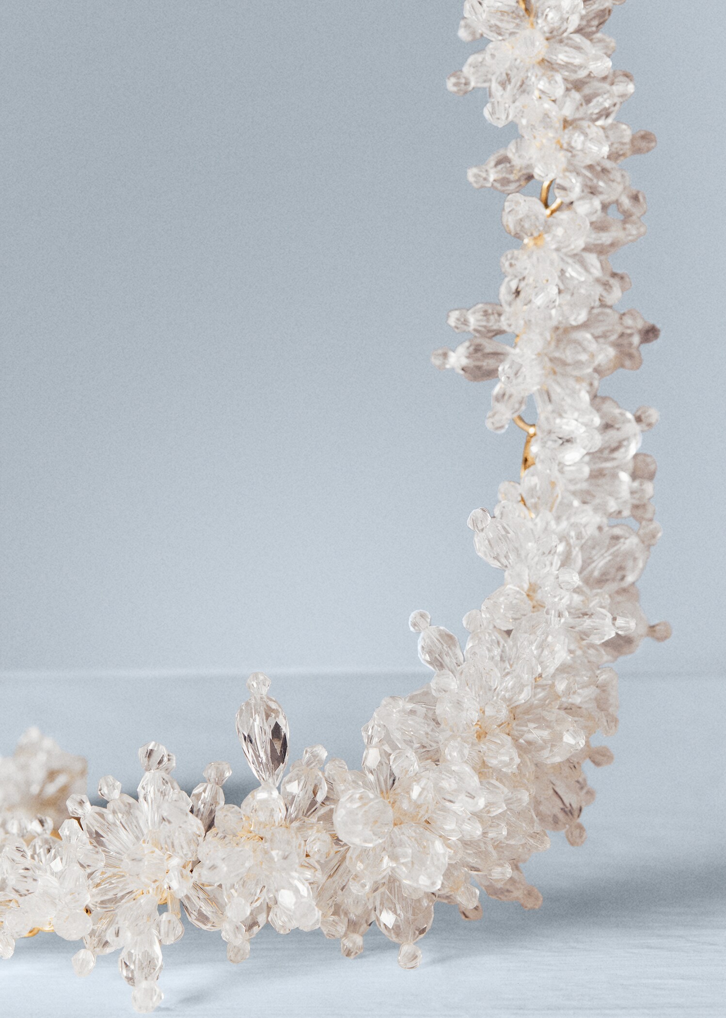 Beaded flower design necklace