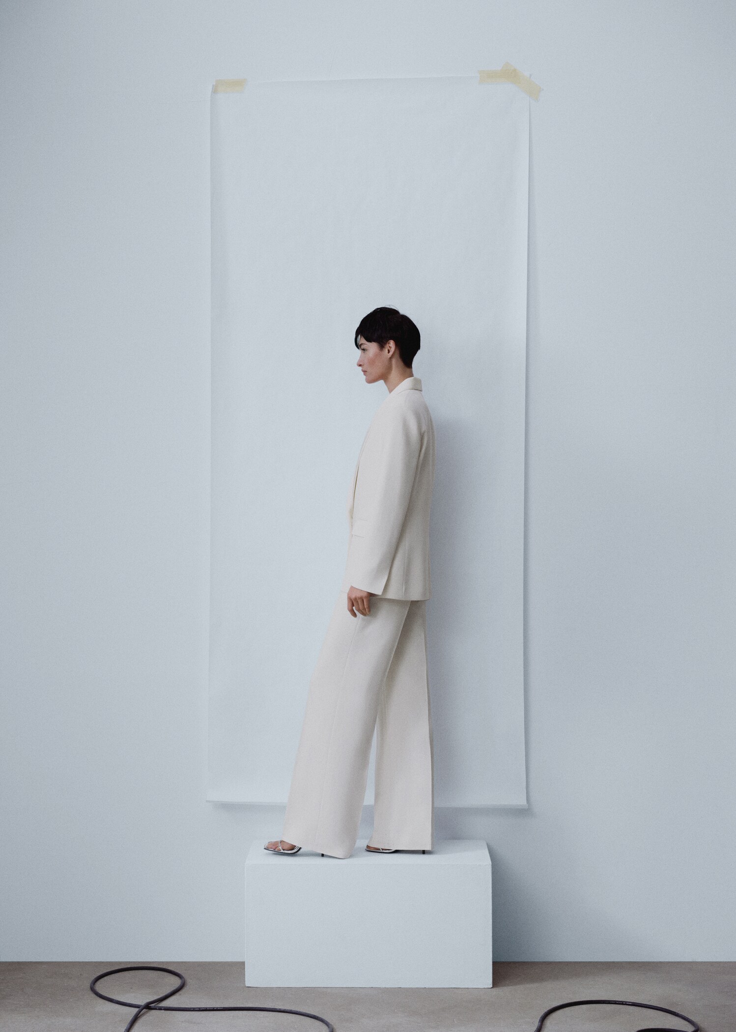 Palazzo suit trousers with satin details - Details of the article 4