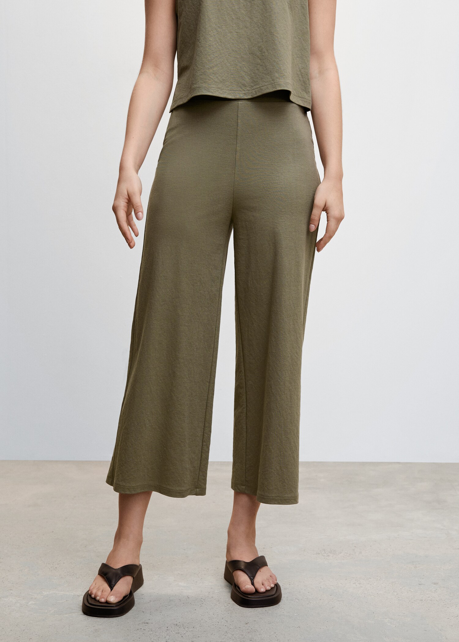 Pantalon style jupe-culotte crop - Plan moyen