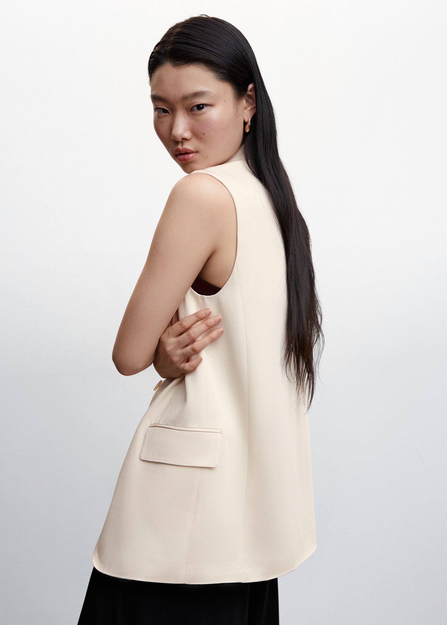 Gilet with pockets - Details of the article 1