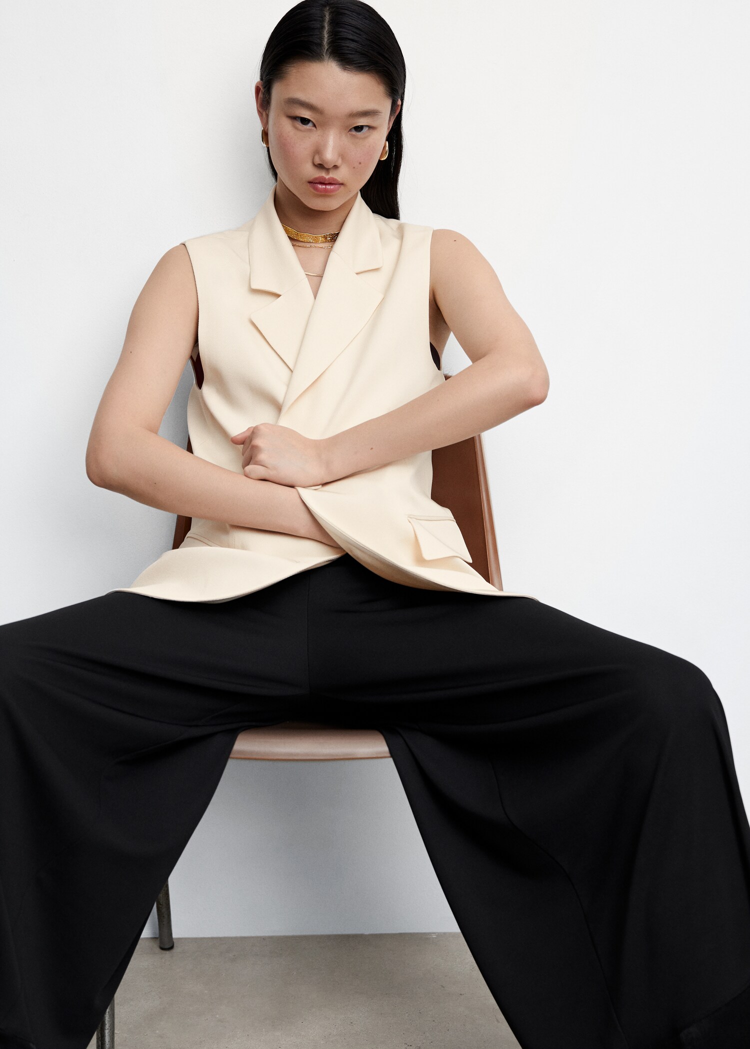 Gilet with pockets - Details of the article 2