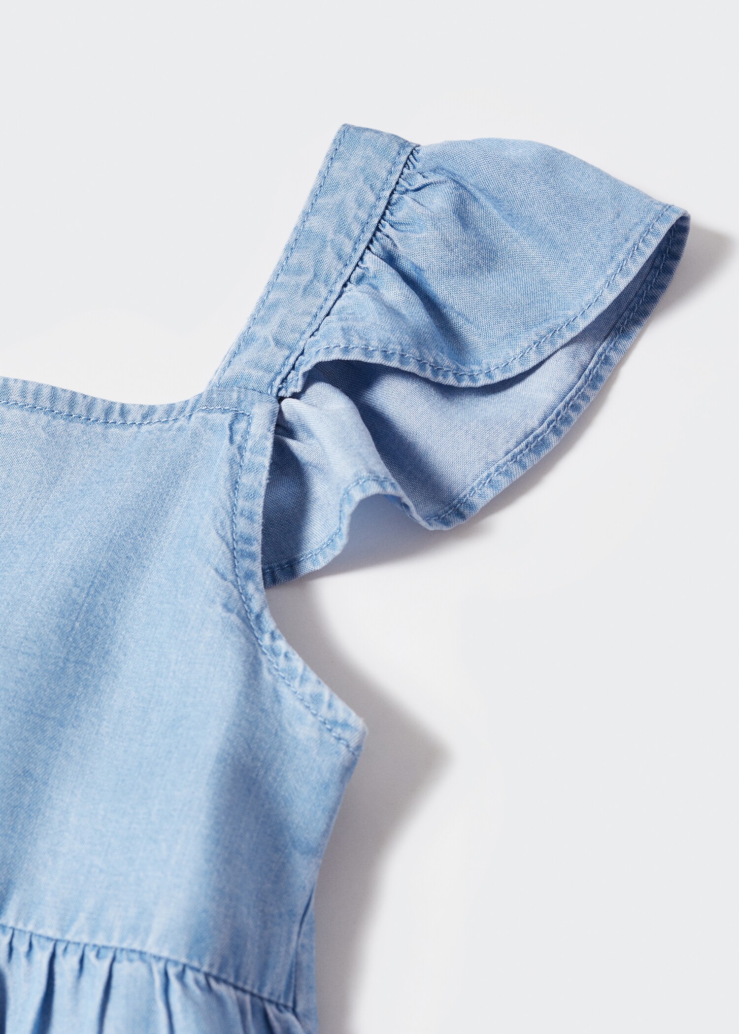 Ruffled dress - Details of the article 8