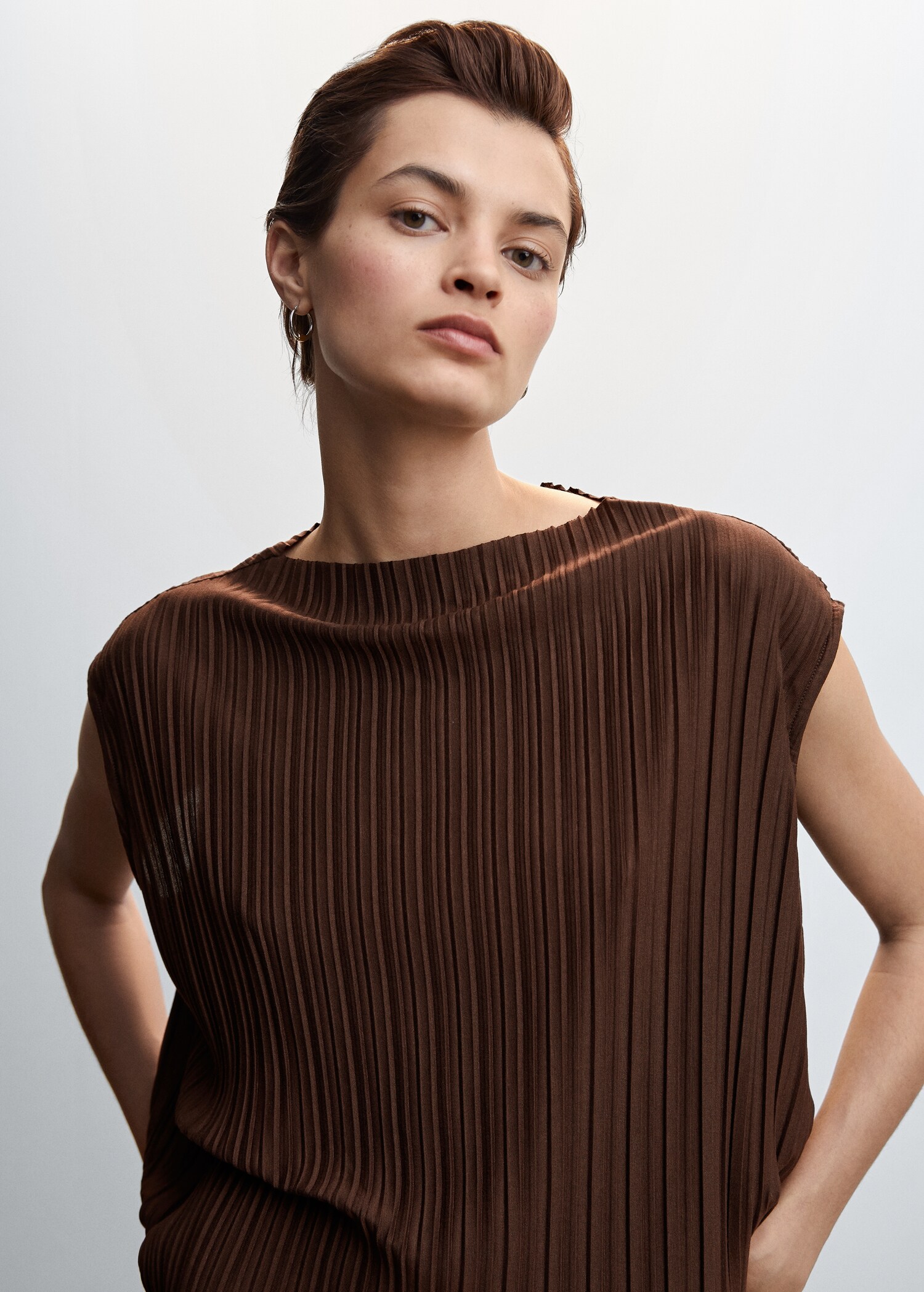 Pleated strap top - Details of the article 1