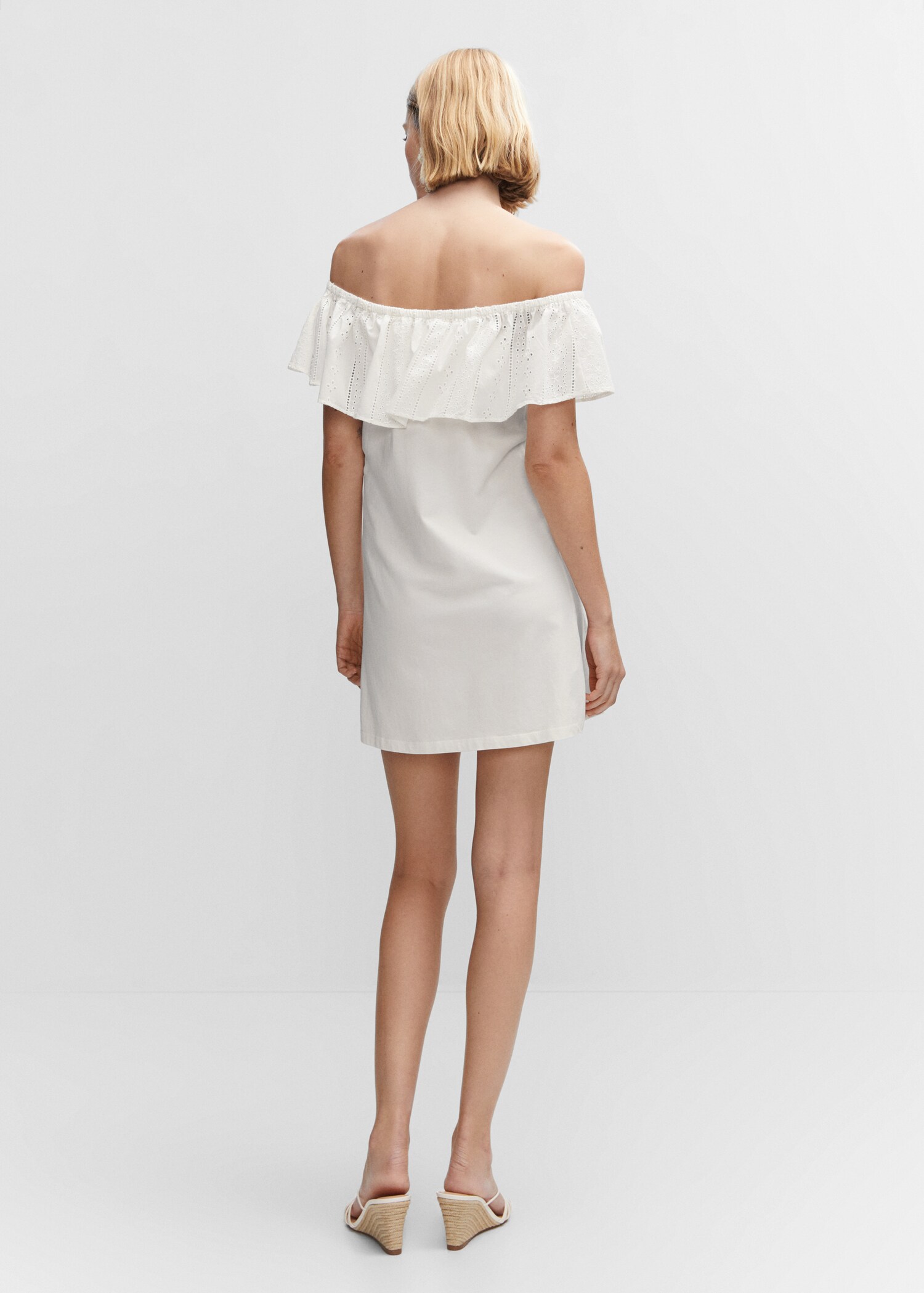 Embroidered flounce dress - Reverse of the article