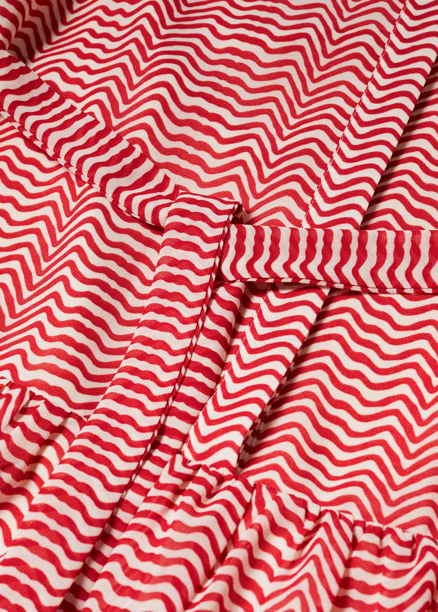 Bedrucktes Kleid mit Taillenband - Detail des Artikels 8