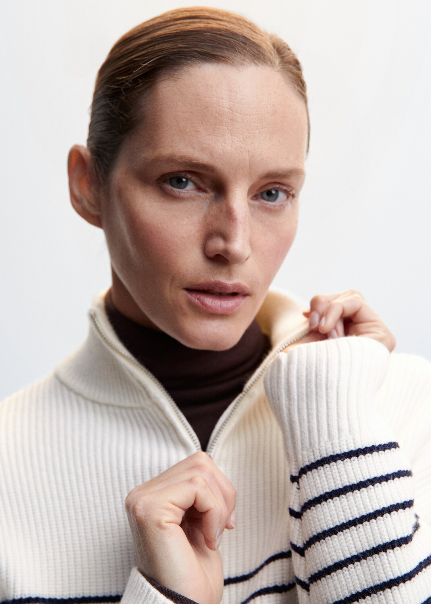 Striped sweater with zip - Details of the article 1