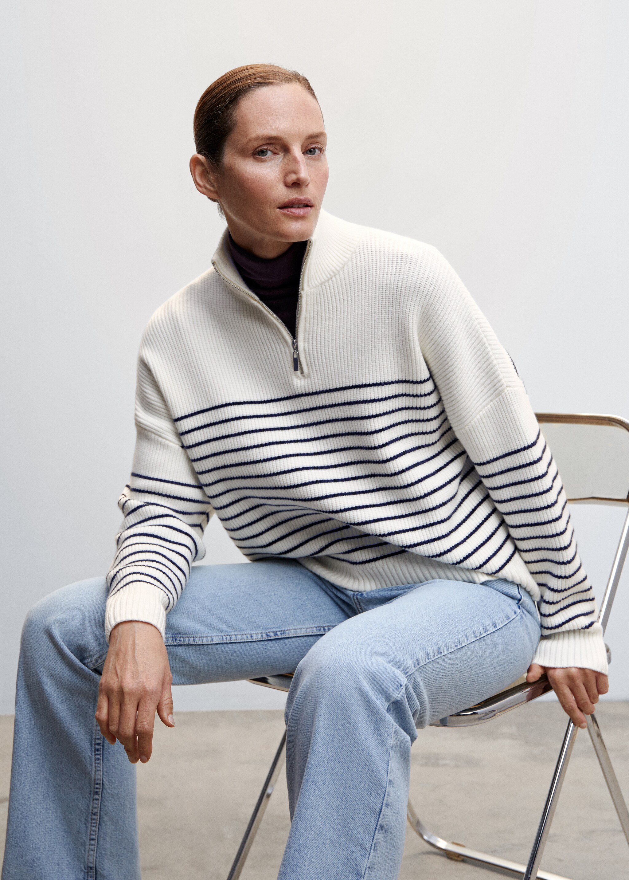 Striped sweater with zip - Details of the article 2