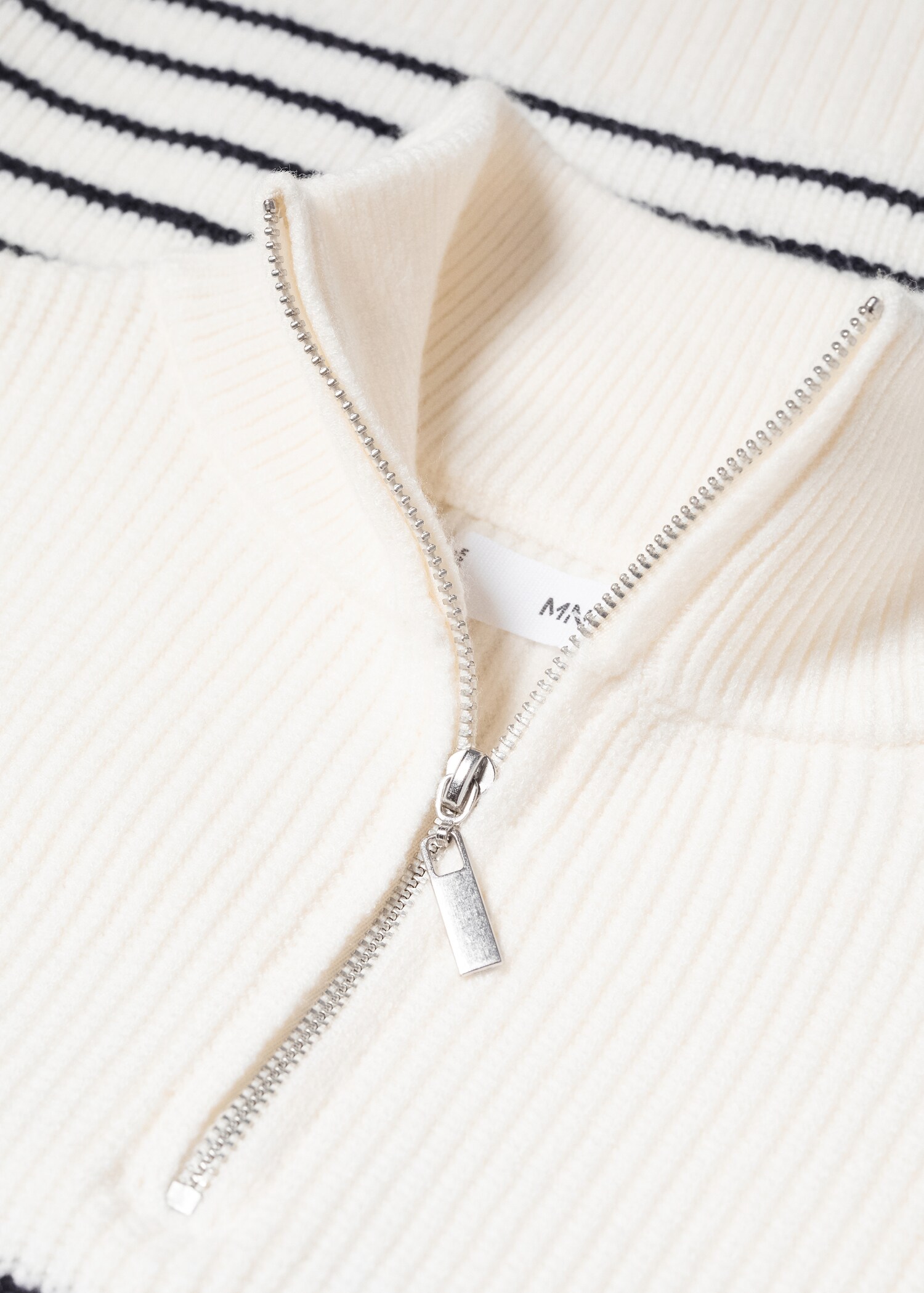 Striped sweater with zip - Details of the article 8