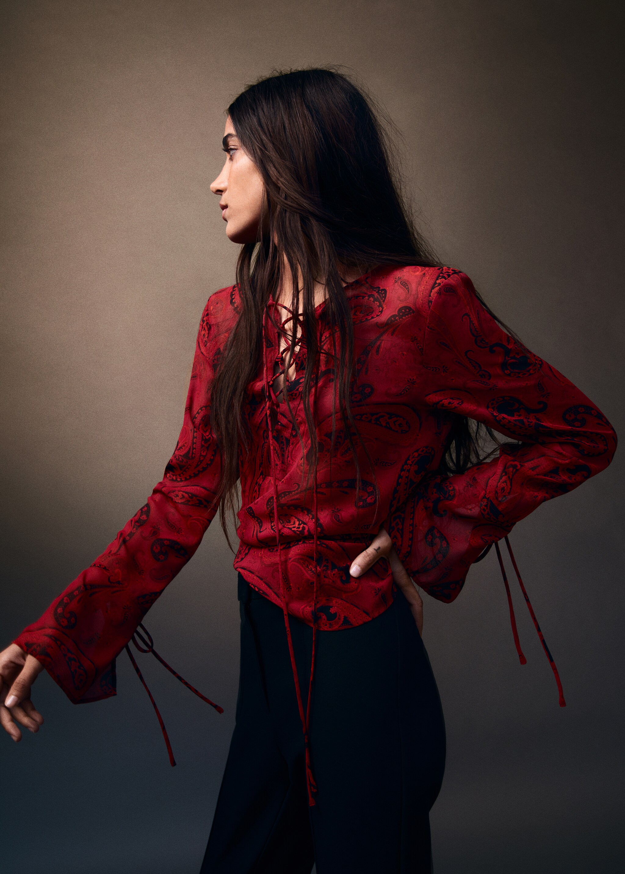 Paisley blouse with bow - Details of the article 6