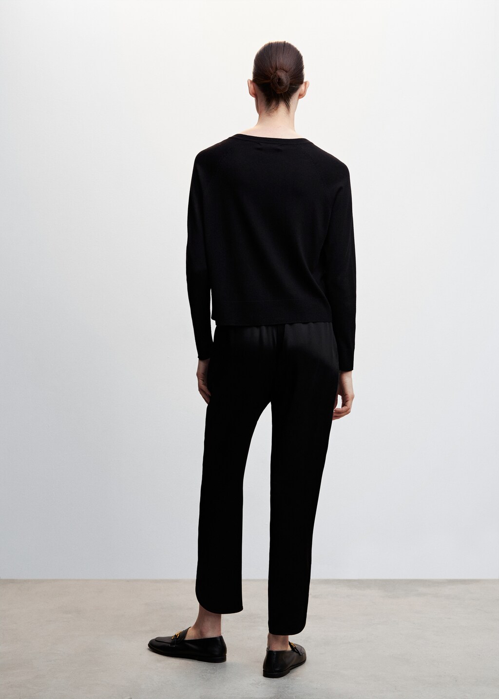 Satin pants with elastic waist - image 3