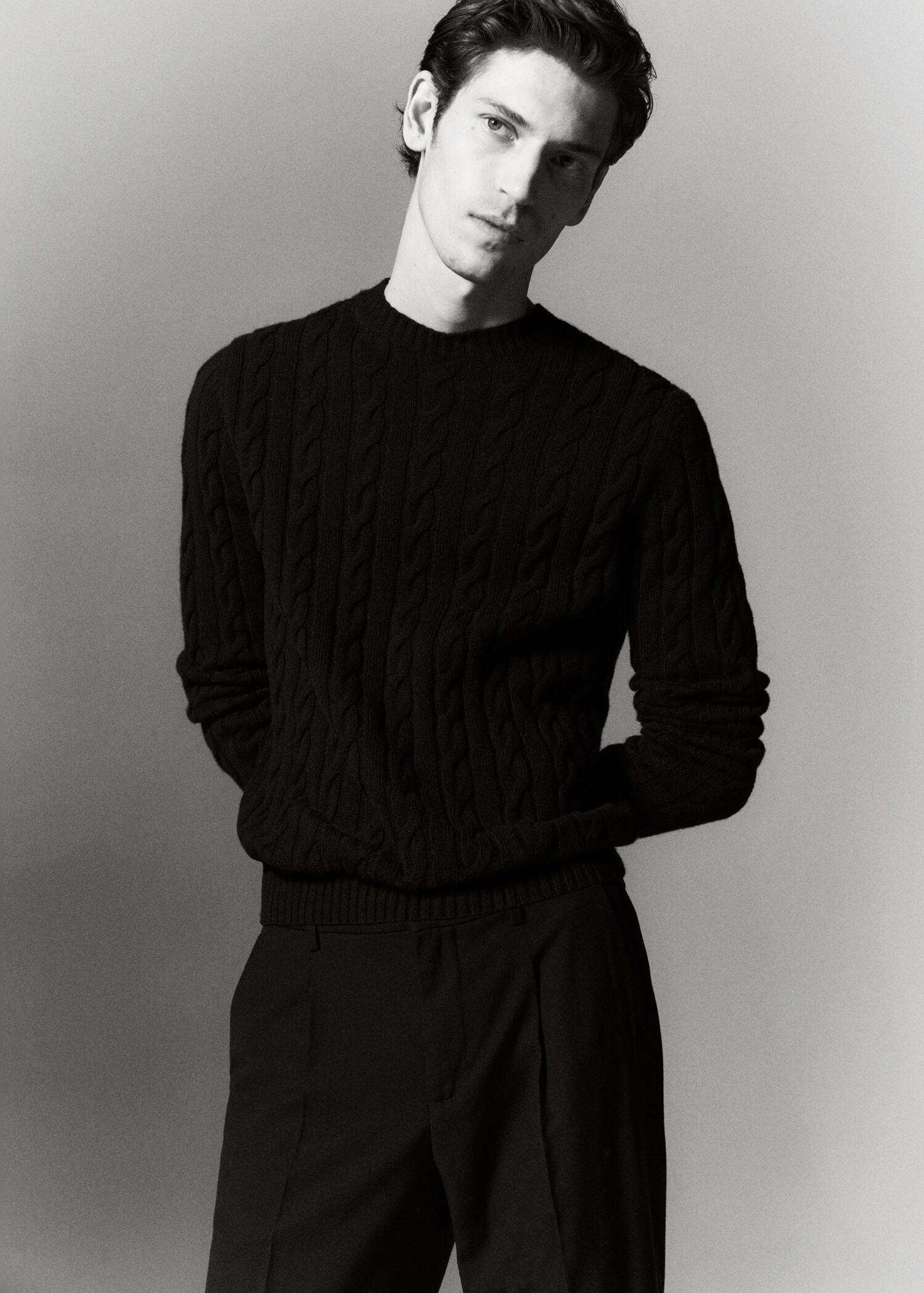 Knitted braided sweater - Details of the article 5