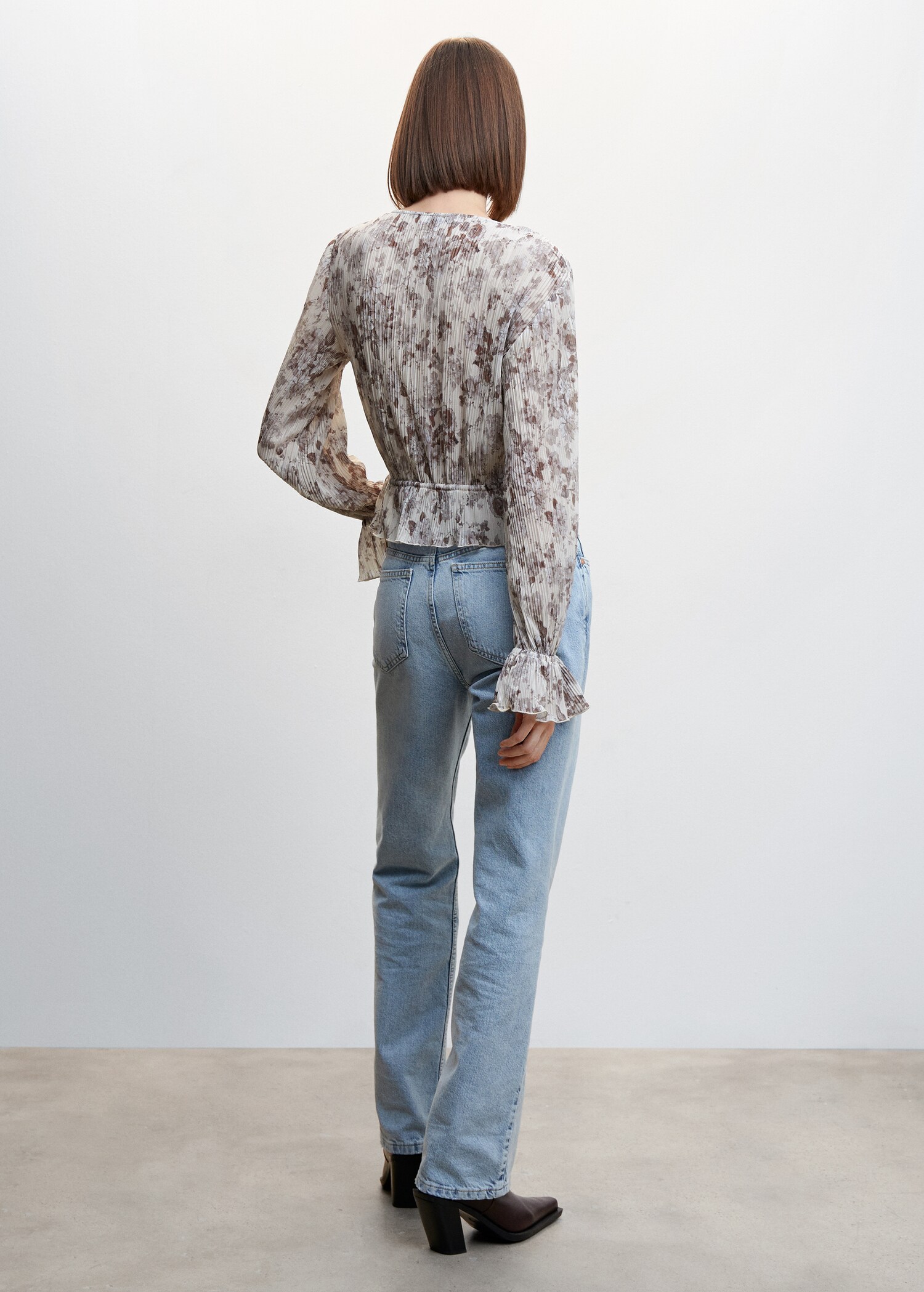 Blusa plisada flores - Reverso del artículo