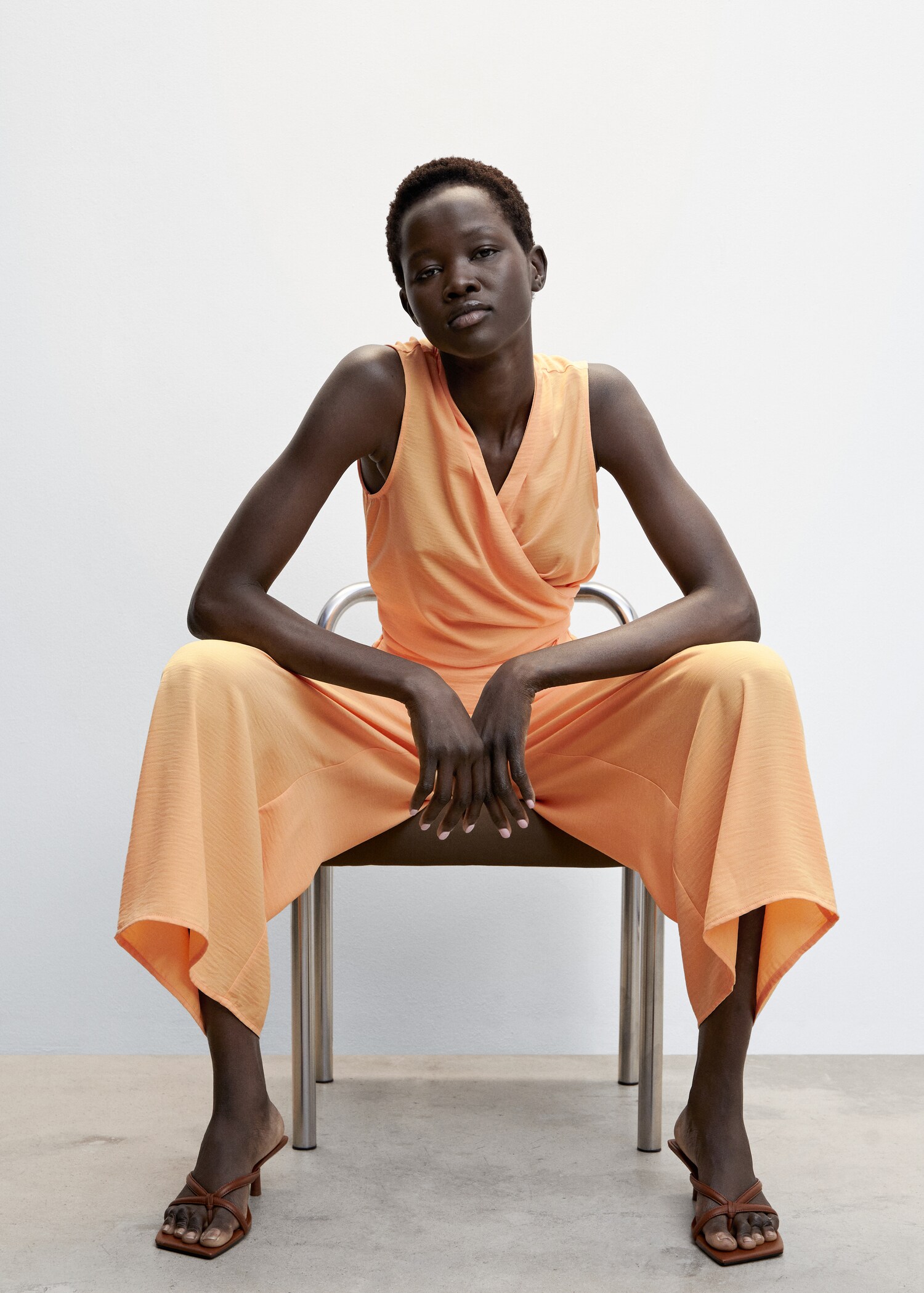 Wide leg fluid trousers - Details of the article 2
