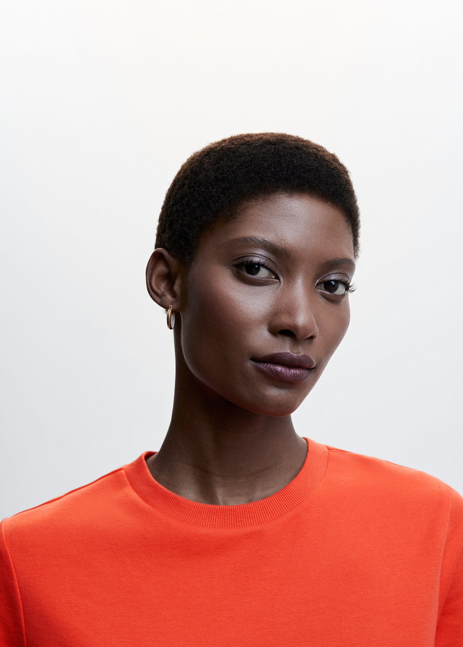 Rounded neck cotton t-shirt - Details of the article 6