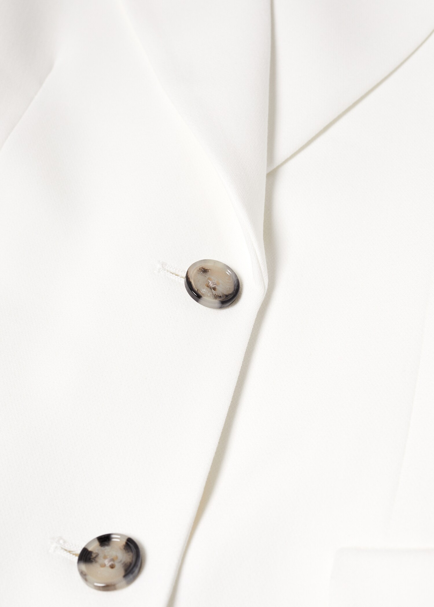 Fitted double-breasted coat - Details of the article 8