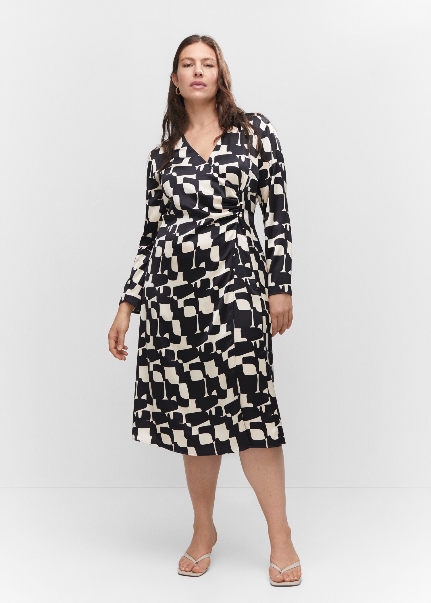 Printed satin dress - Details of the article 3