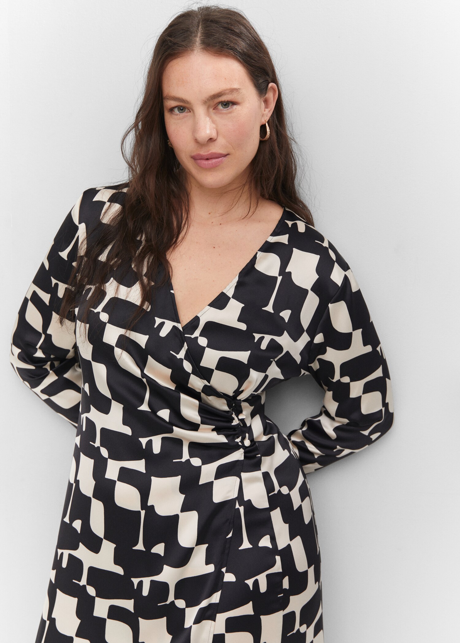 Printed satin dress - Details of the article 5