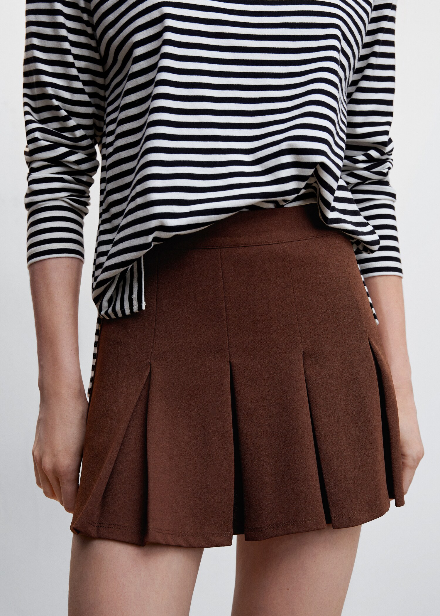 Wide pleated skirt - Medium plane