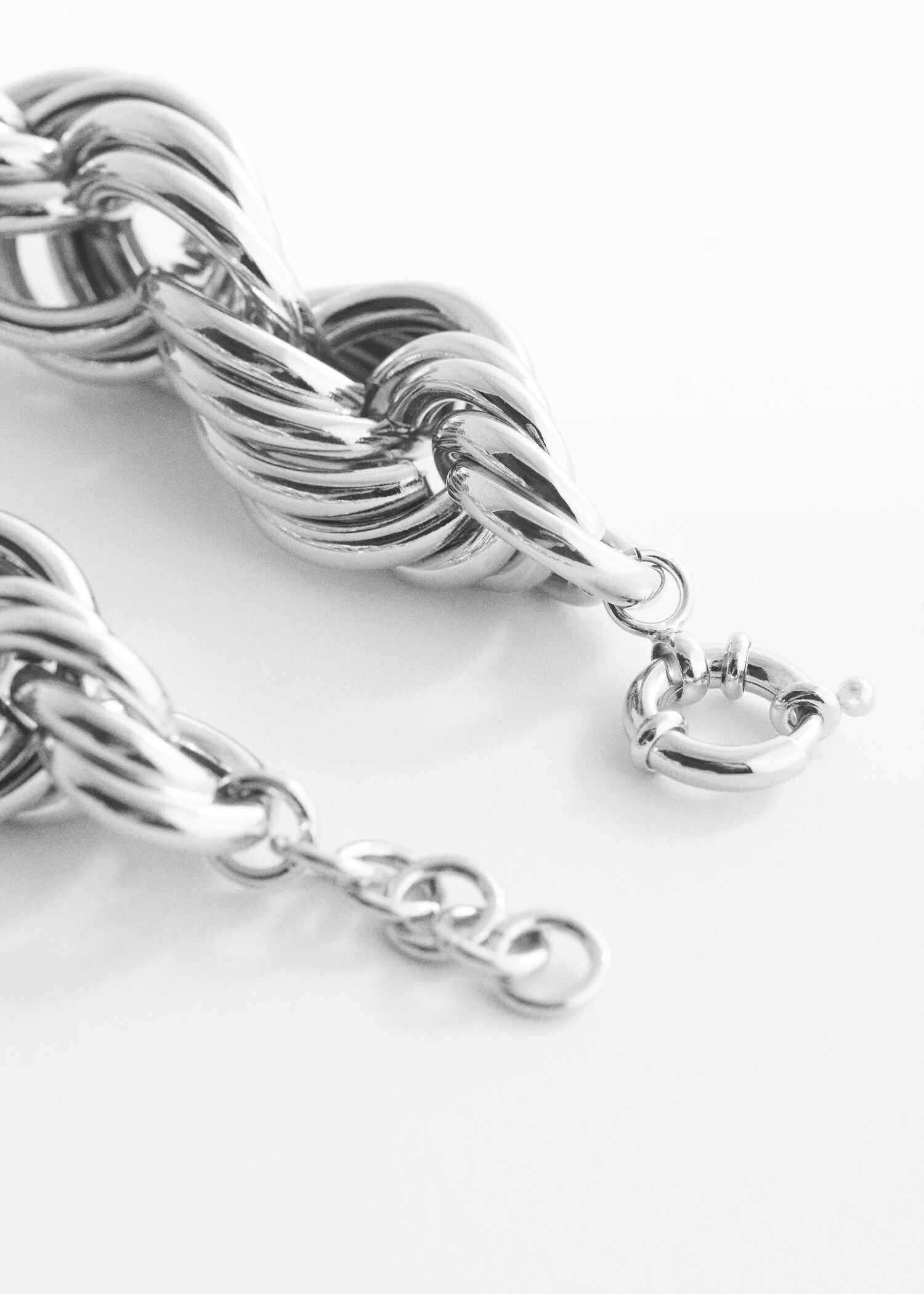 Braided bracelet - Details of the article 1