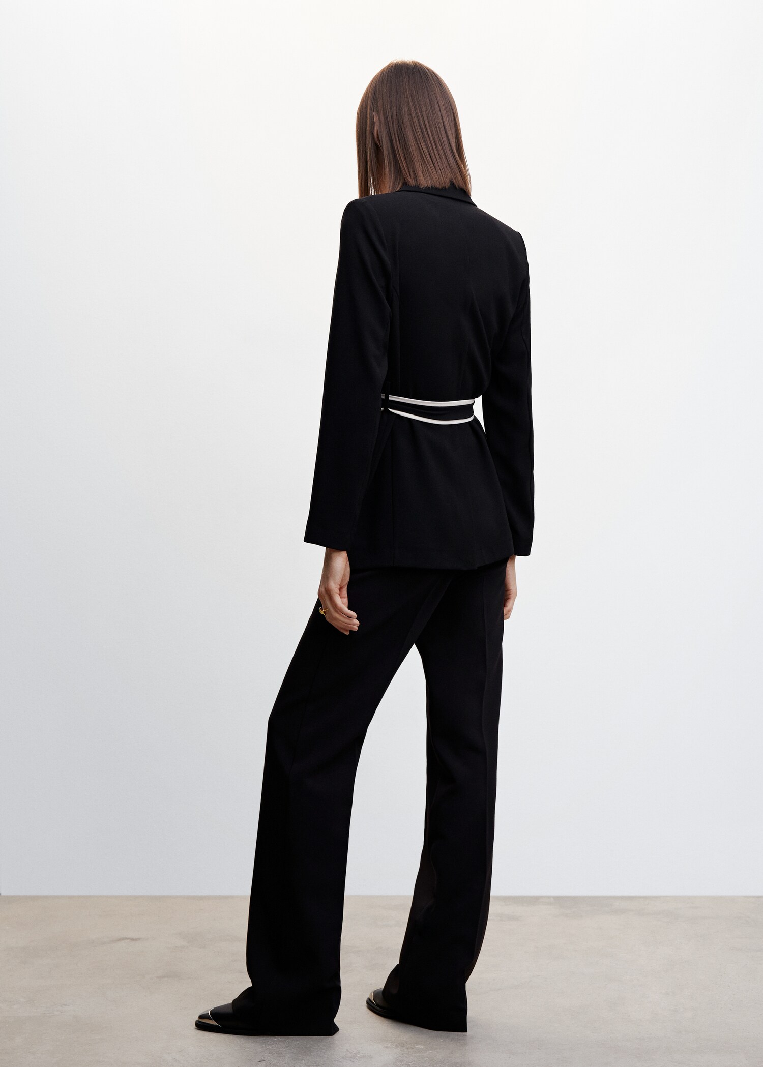 Belt suit blazer - Reverse of the article