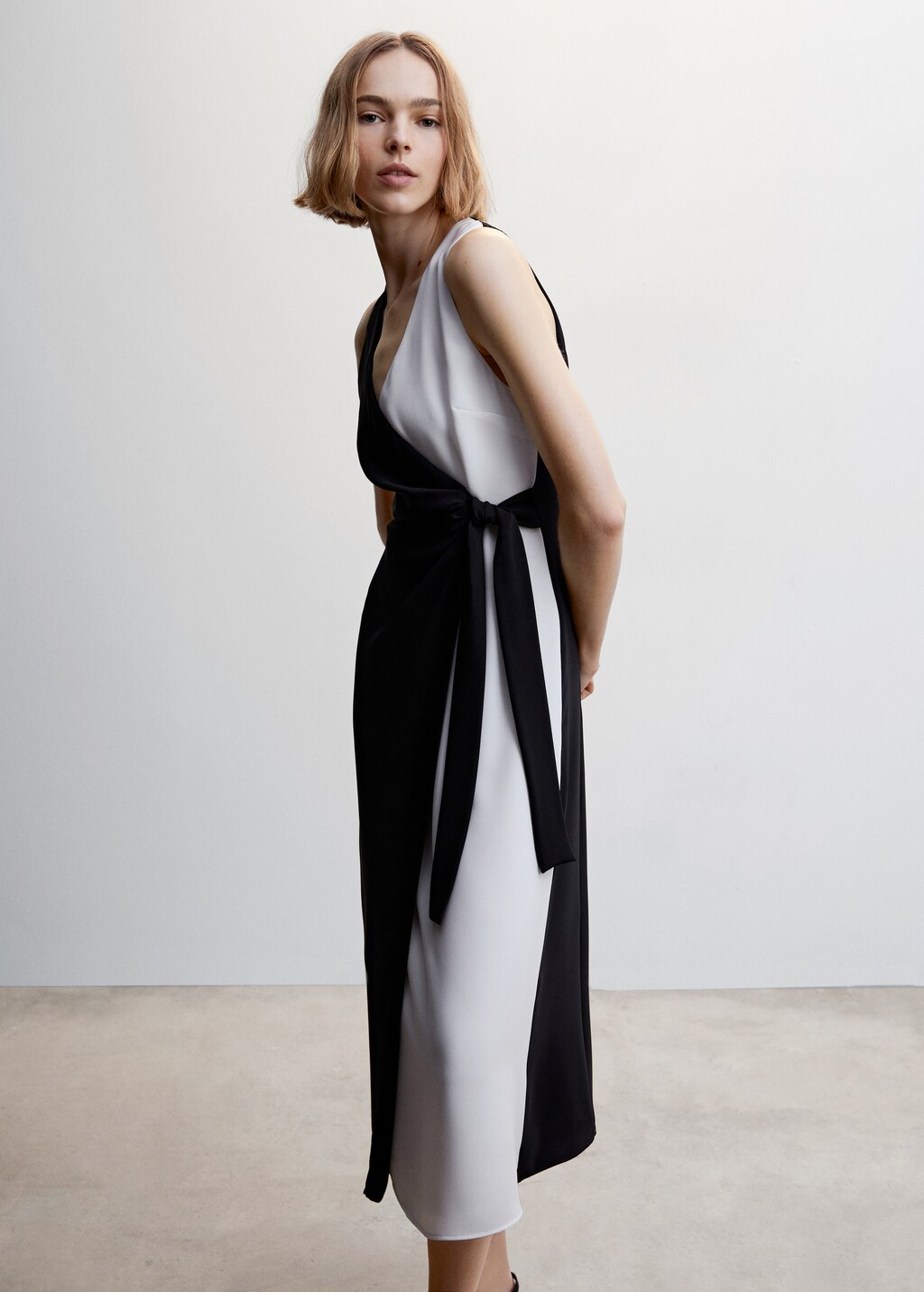 Mango black and white dress hotsell
