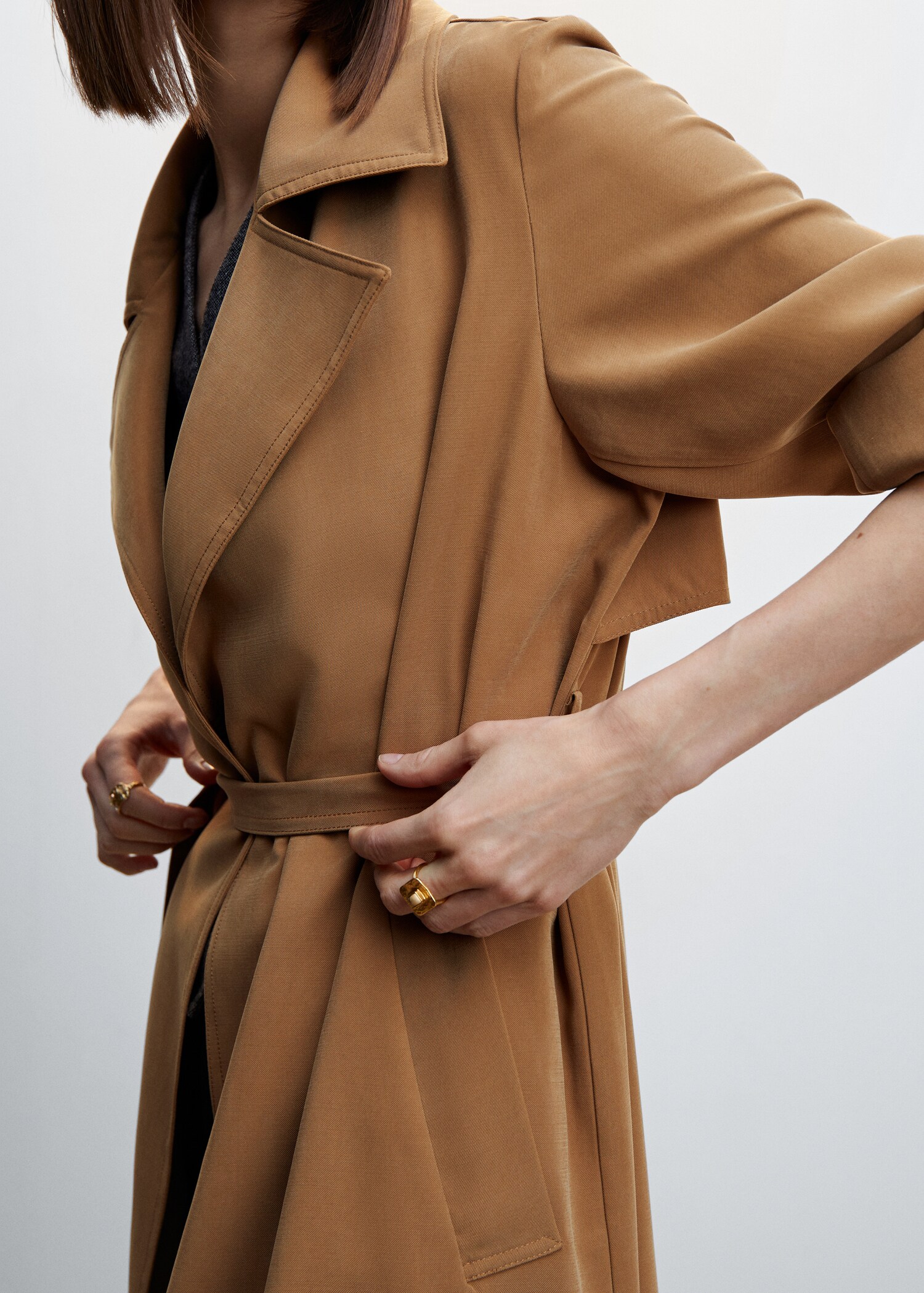 Flowy lapel trench - Detaliu al articolului 6