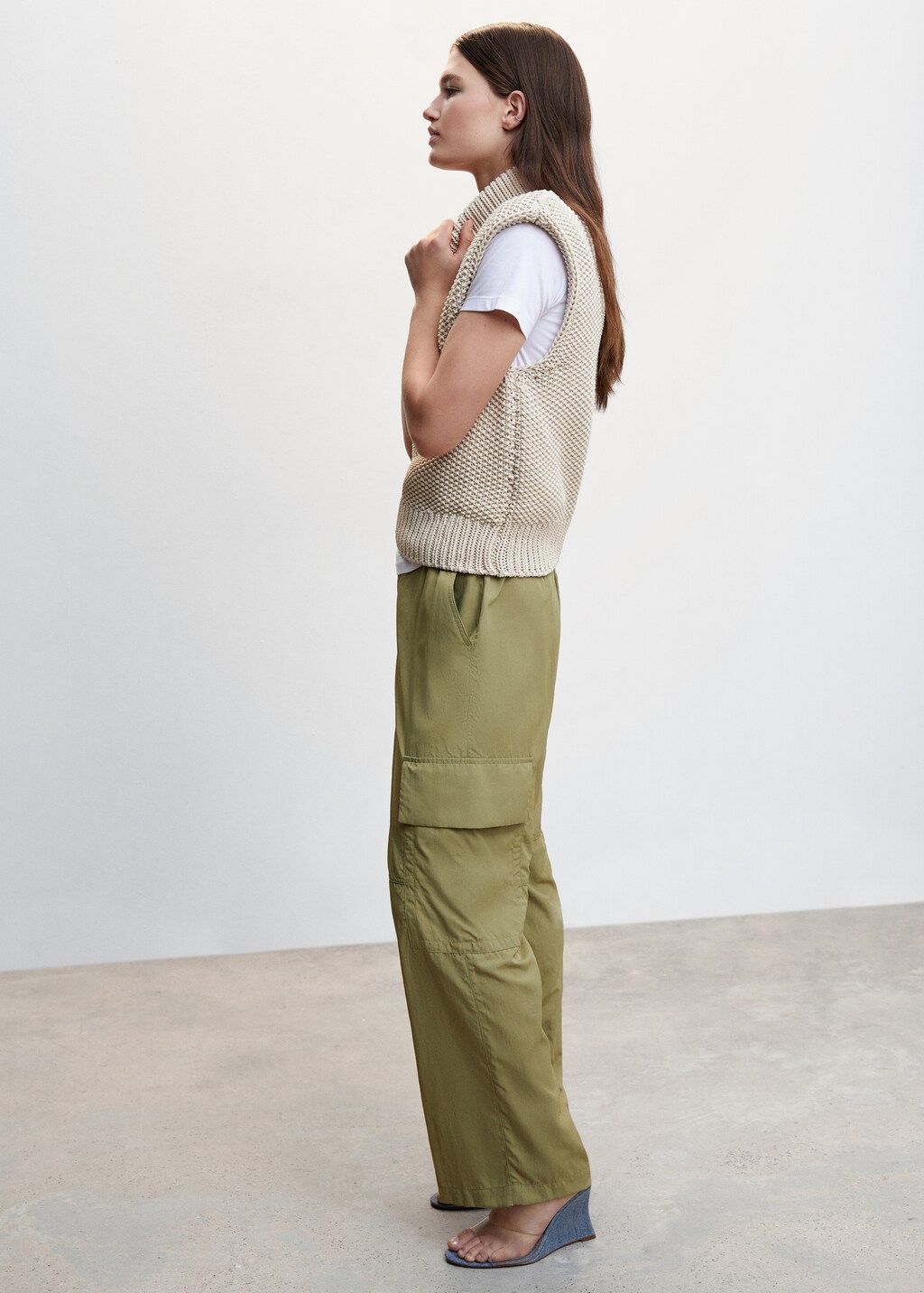 Cargo pants with pocket