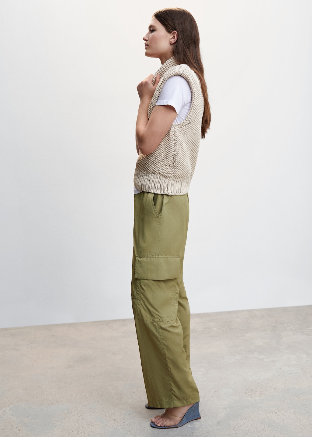 Cargo pants with pocket