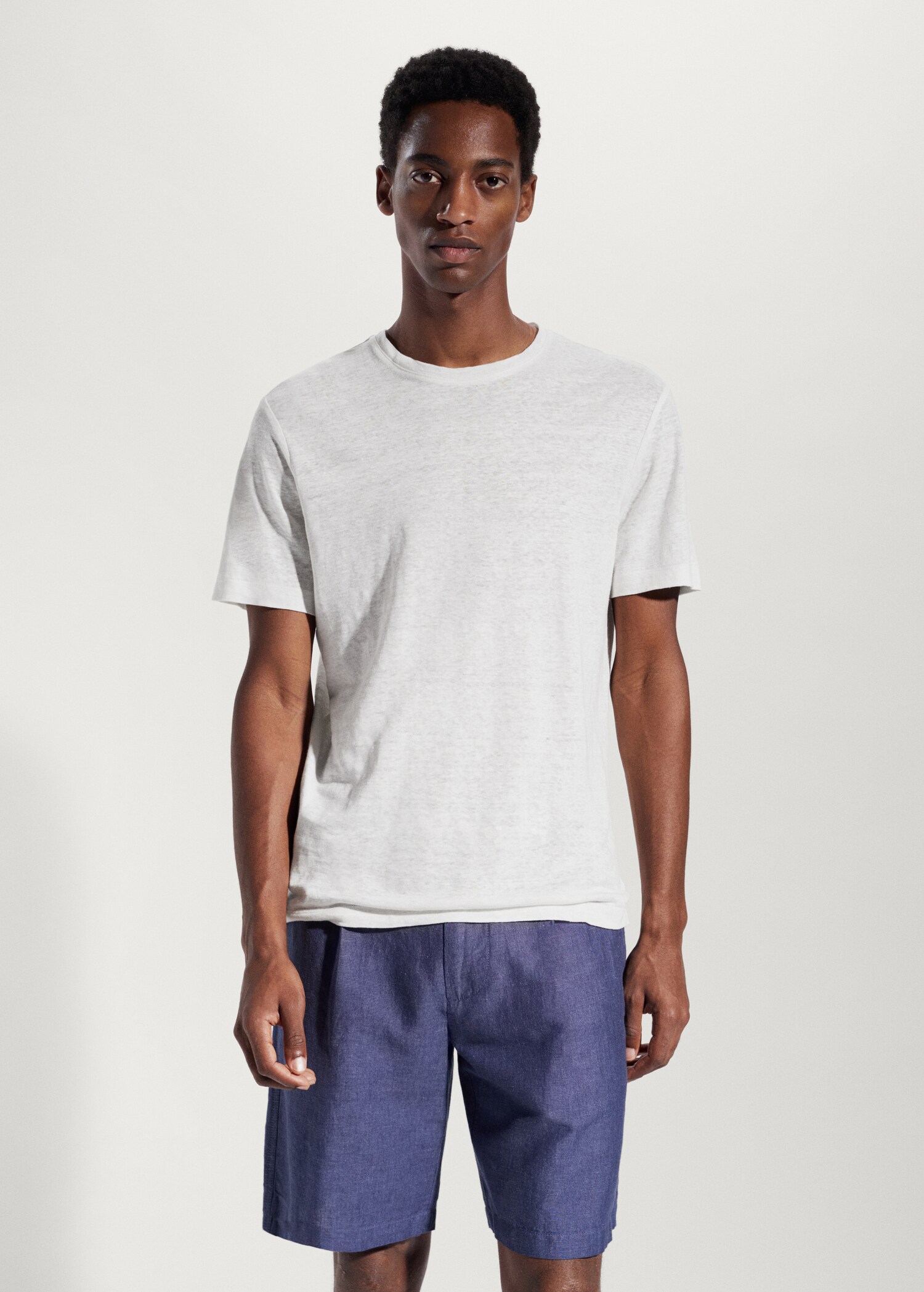 Camiseta Slim Fit 100% lino - Plano medio