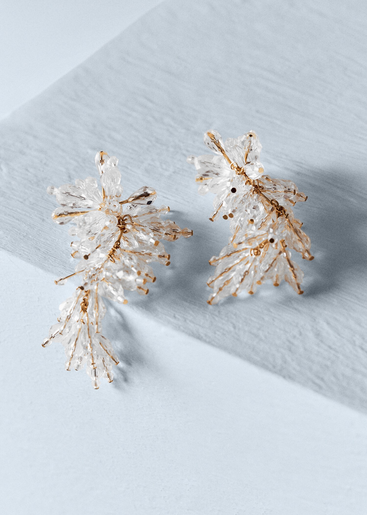 Flower design cascade earrings - Details of the article 1