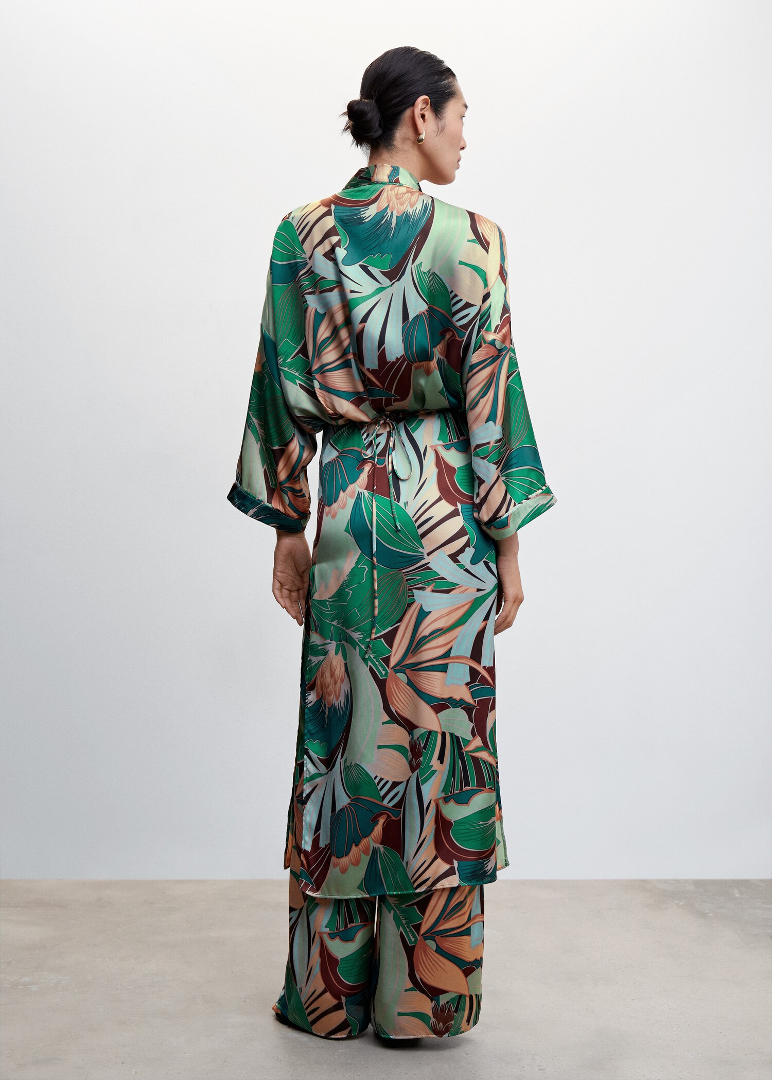 Tropical print caftan - Reverse of the article