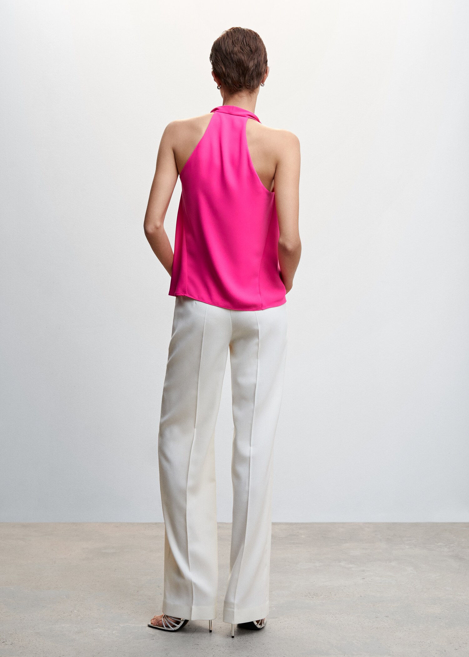 Blusa cuello drapeado - Reverso del artículo