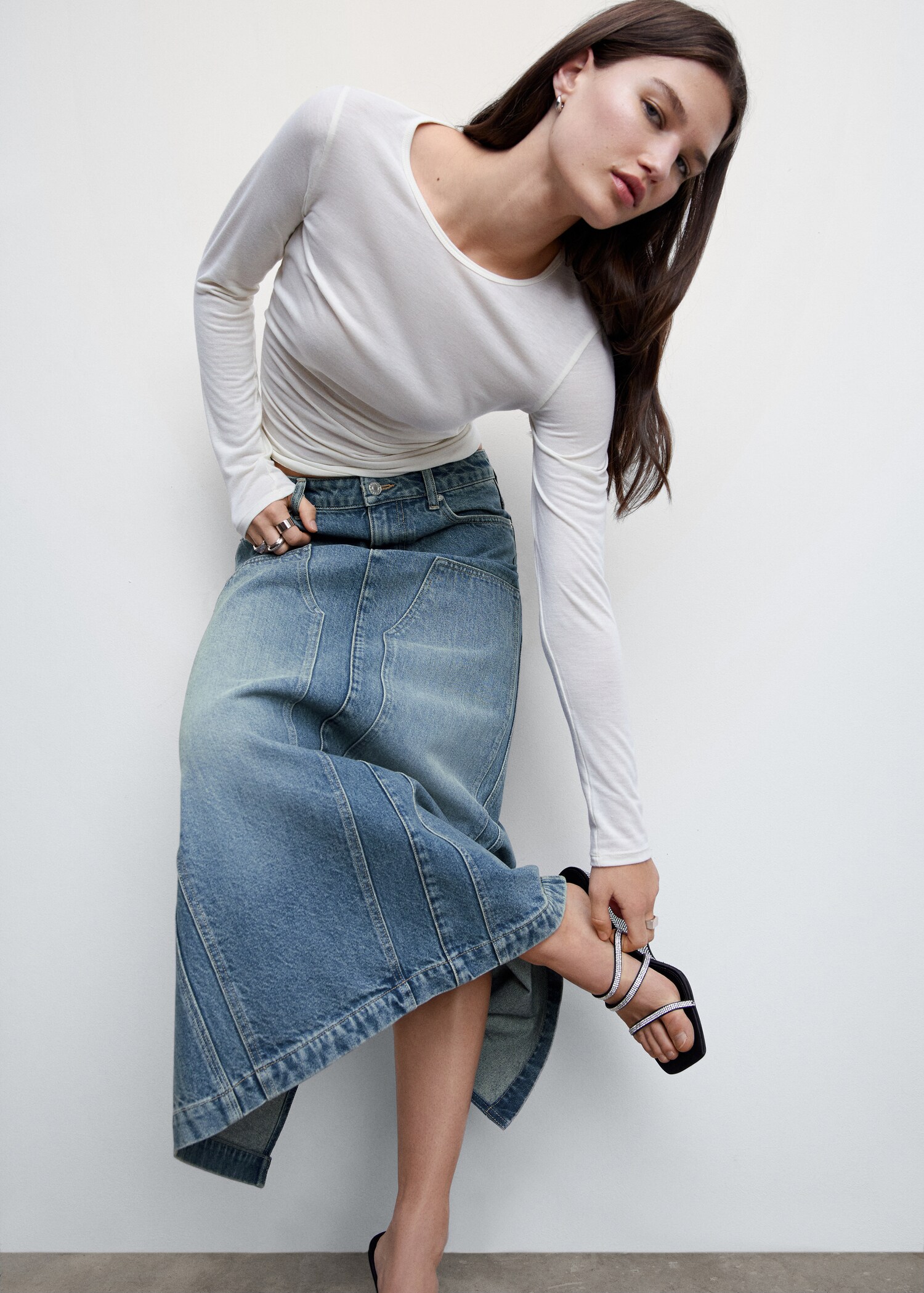 Slit denim skirt - Details of the article 2
