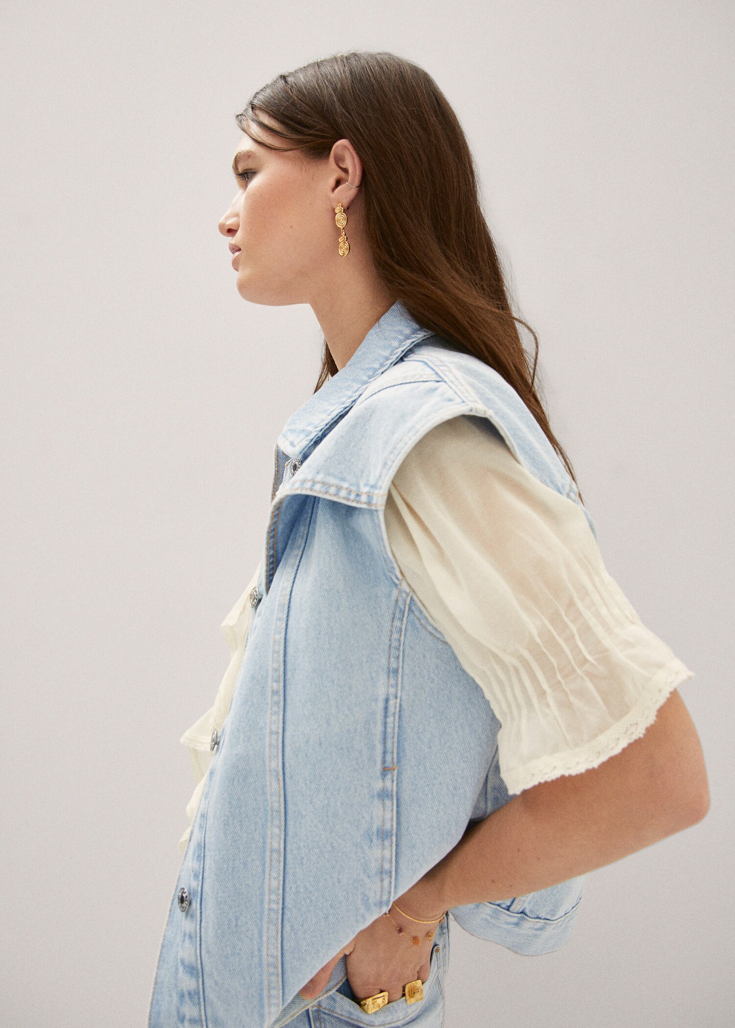 Denim vest with seams - Details of the article 2