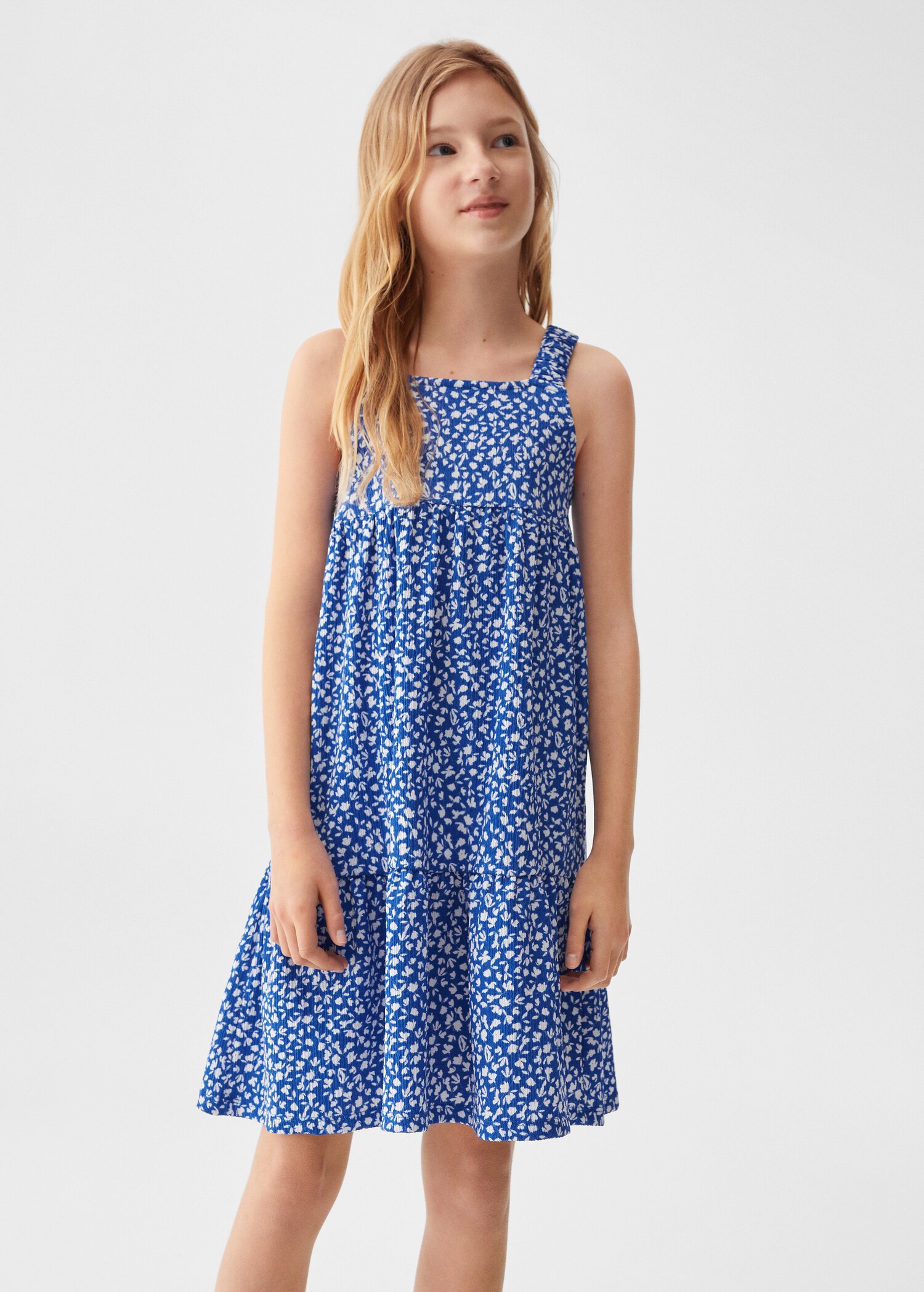 Vestido flores volante - Plano medio