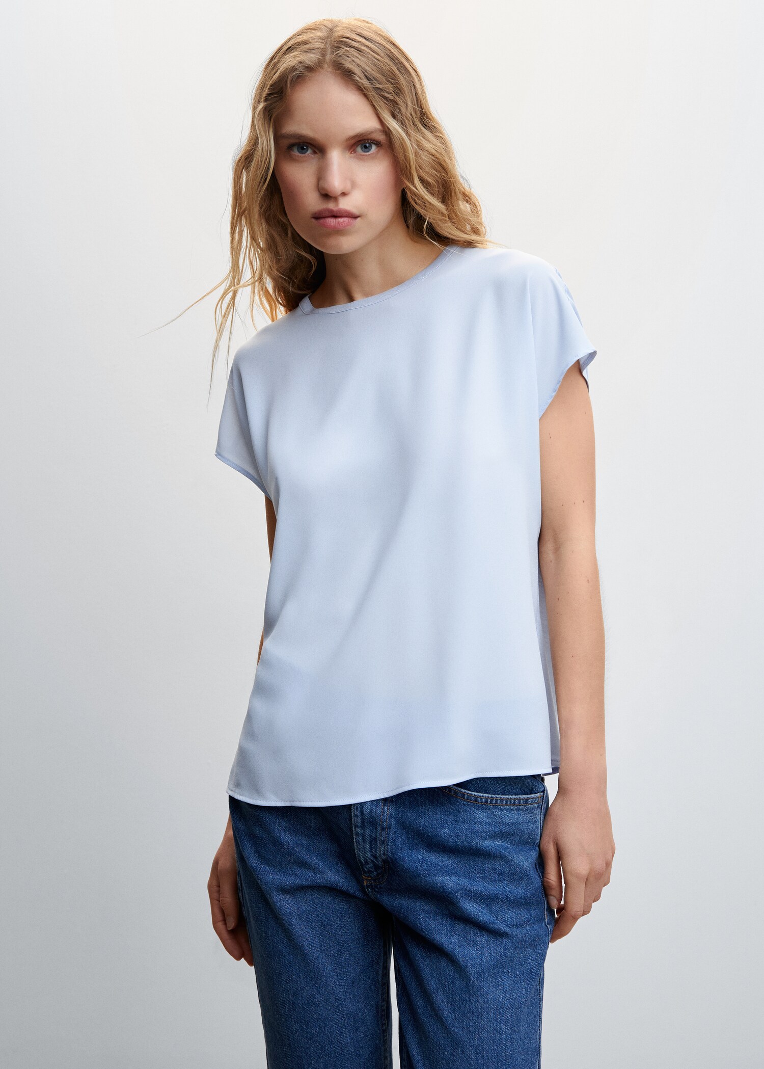 Blouse empiècement contrastant - Plan moyen