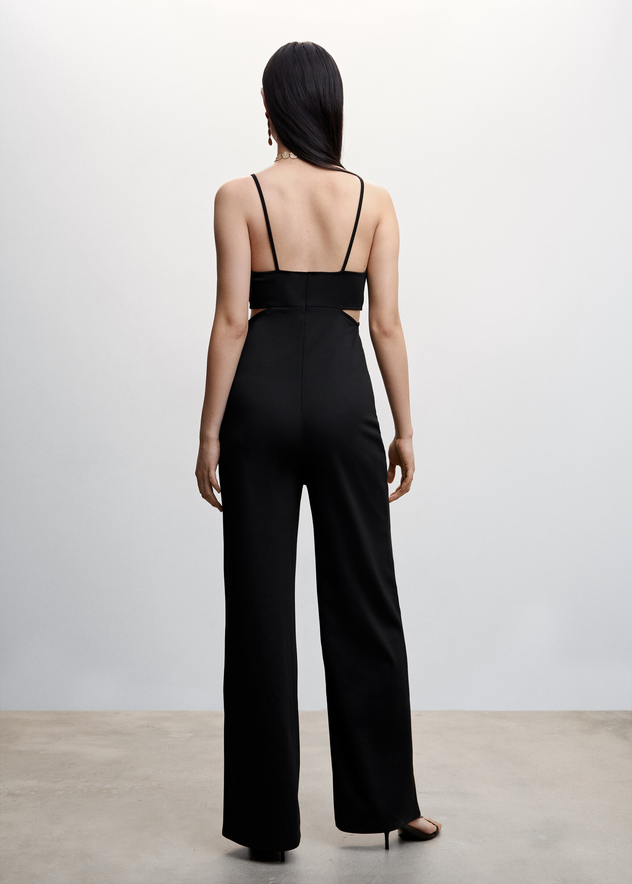 Long jumpsuit with cut-out - Reverse of the article